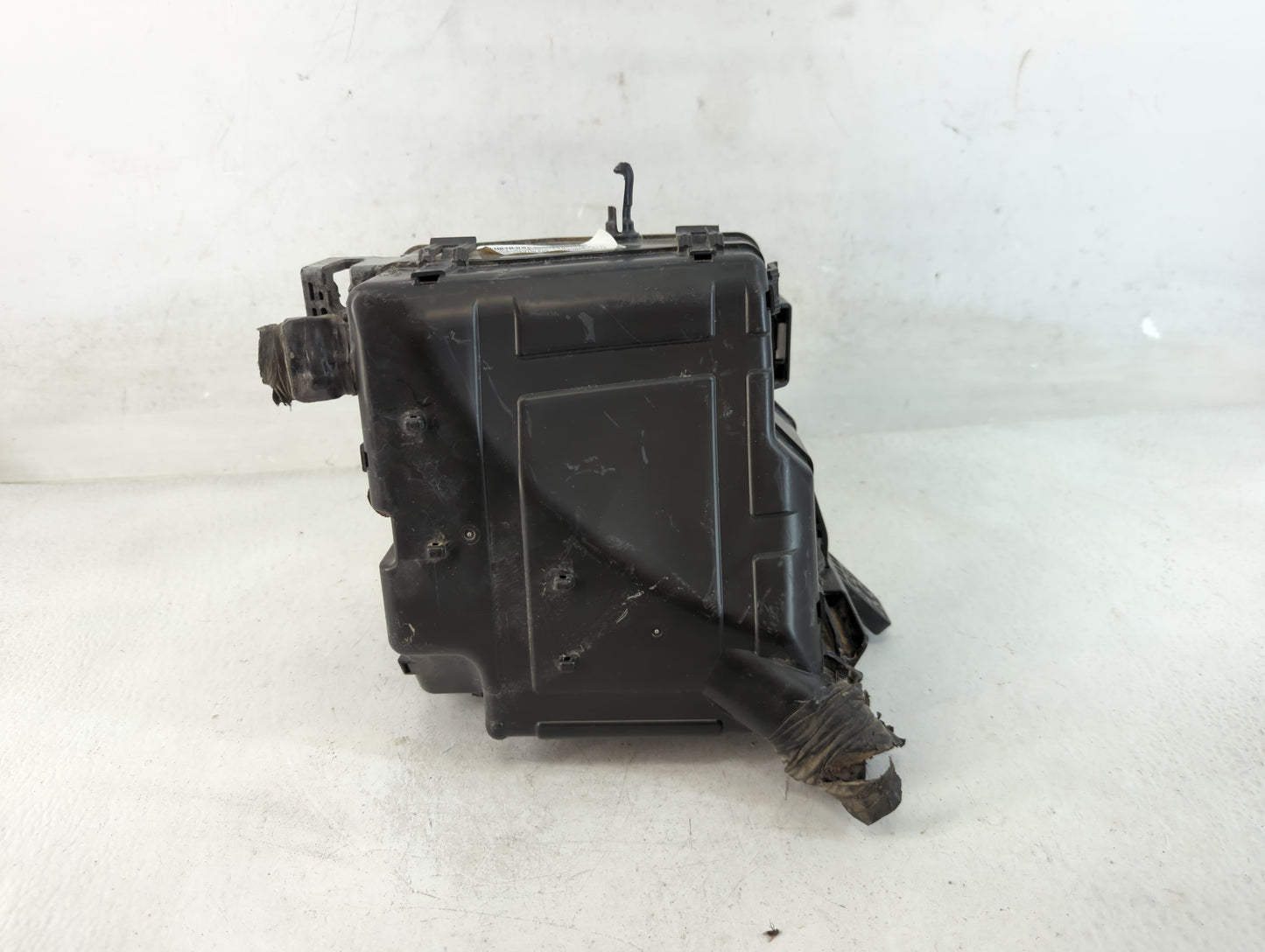 2019-2020 Kia Sorento Fusebox Fuse Box Panel Relay Module P/N:VS91250C6050UB Fits Fits 2019 2020 OEM Used Auto Parts - Oemus