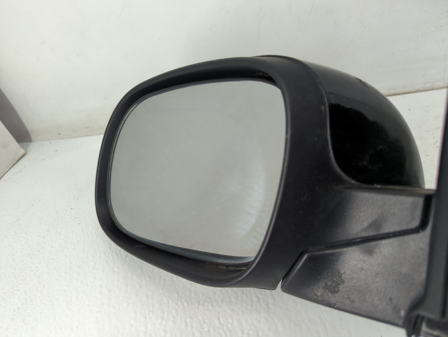 2014-2019 Kia Soul Driver Side View Mirror - Left Door Mirror OEM Used - Oemusedautoparts1.com