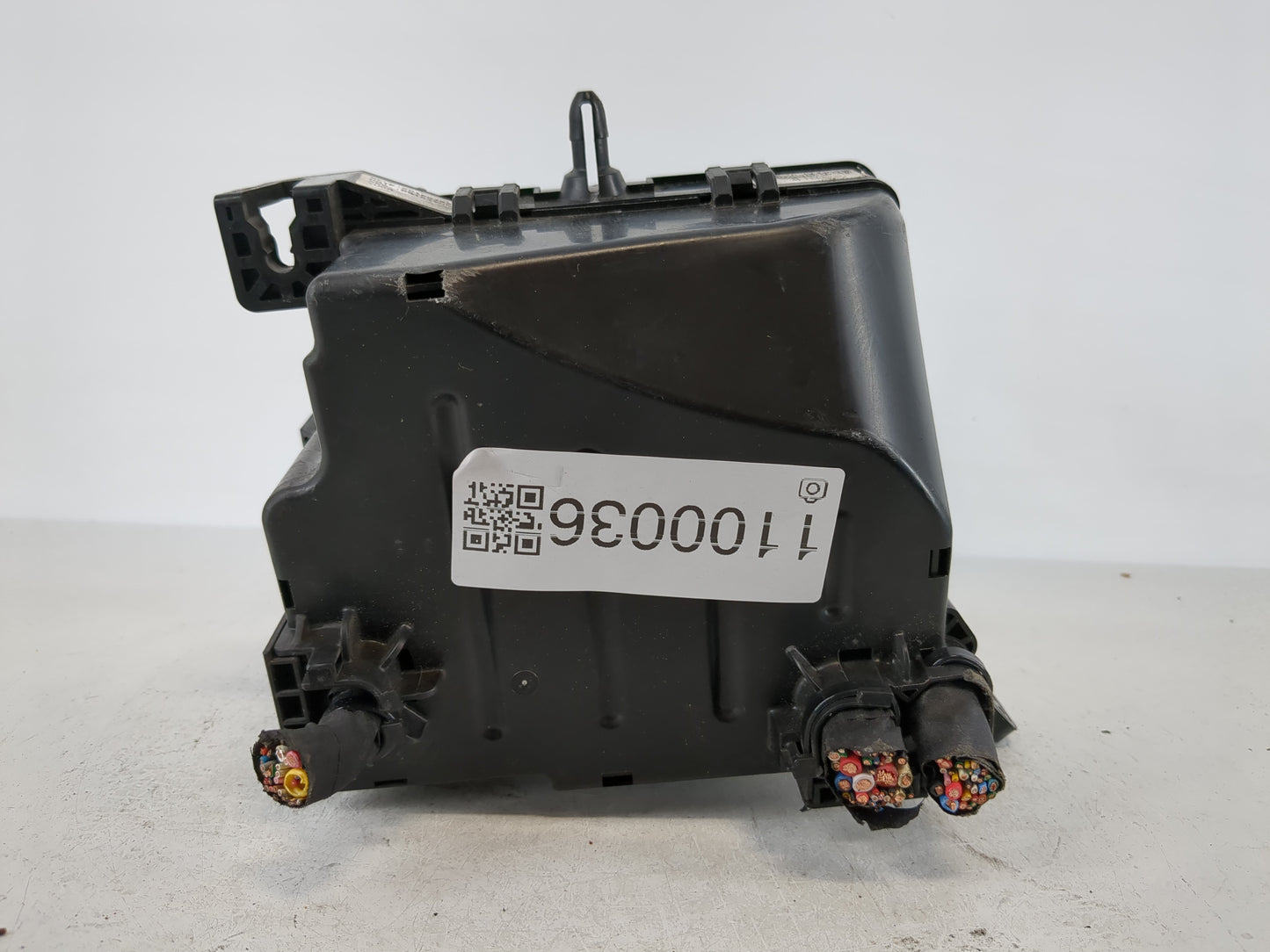 2017-2019 Kia Soul Fusebox Fuse Box Panel Relay Module P/N:91950-B2350 Fits Fits 2017 2018 2019 OEM Used Auto Parts - Oemuse