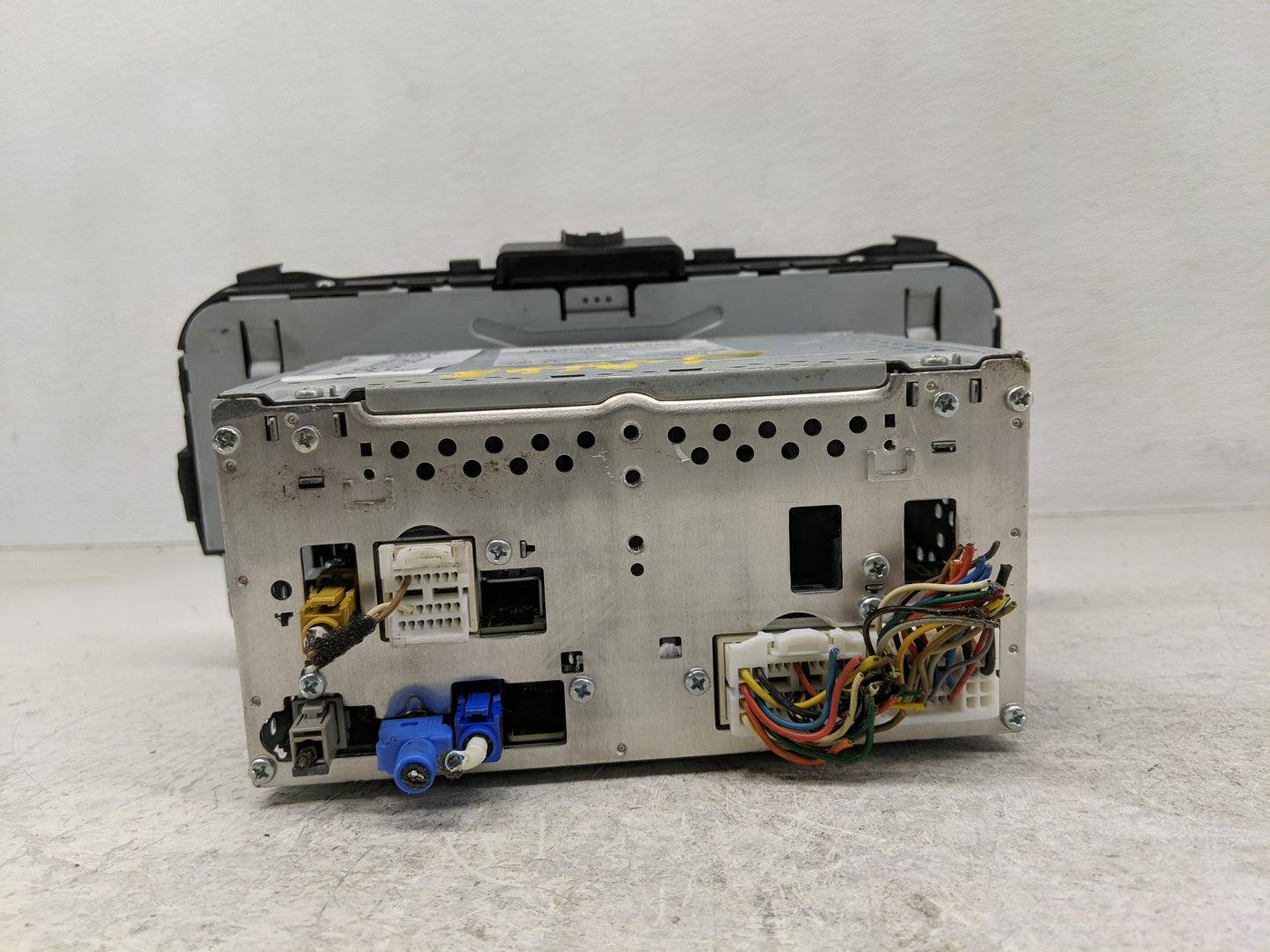 2019 Kia Soul Radio AM FM Cd Player Receiver Replacement P/N:96180-B2310CA Fits OEM Used Auto Parts - Oemusedautoparts1.com