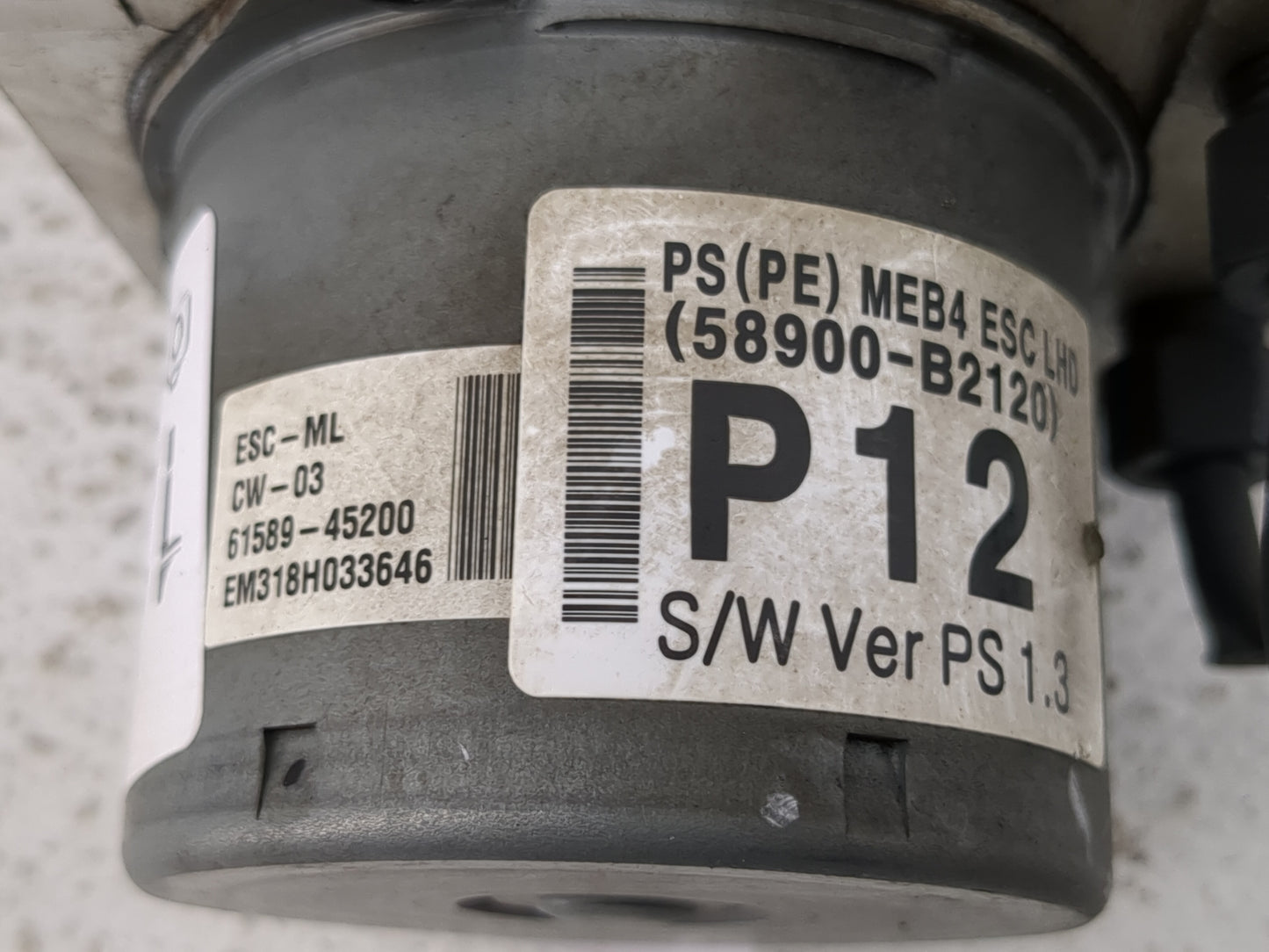 2017-2019 Kia Soul ABS Pump Control Module Replacement P/N:61589-45200 58900-B2120 Fits Fits 2017 2018 2019 OEM Used Auto Pa