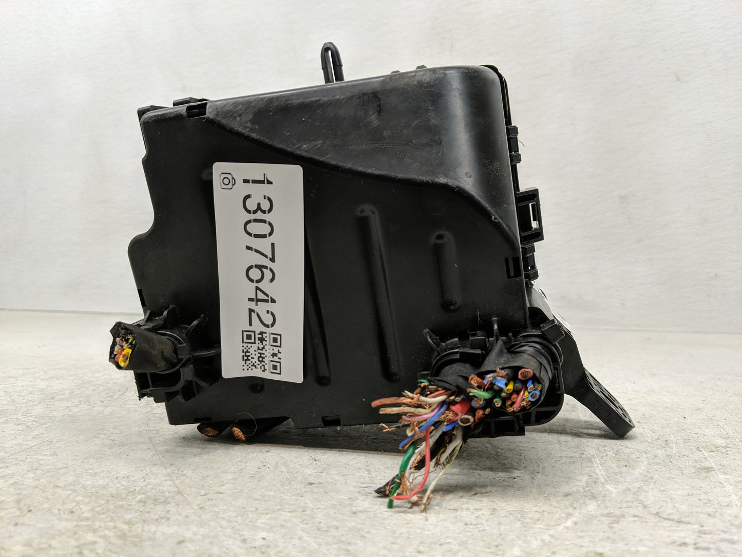 2017-2019 Kia Soul Fusebox Fuse Box Panel Relay Module P/N:91950-B2330 Fits Fits 2017 2018 2019 OEM Used Auto Parts - Oemuse