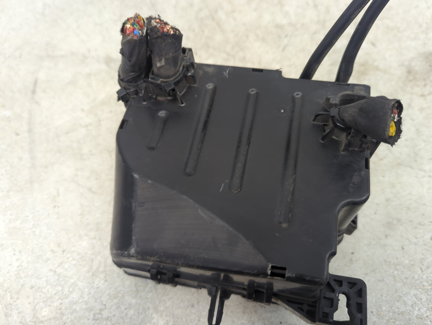 2017-2019 Kia Soul Fusebox Fuse Box Panel Relay Module P/N:91950-B2350 39160-37110 Fits Fits 2017 2018 2019 OEM Used Auto Pa