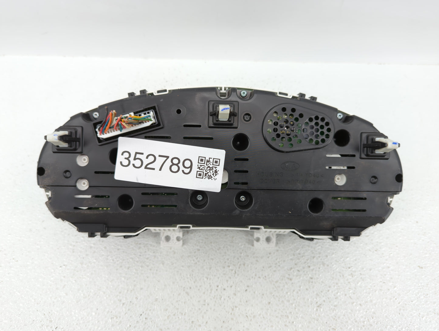 2017-2019 Kia Soul Instrument Cluster Speedometer Gauges P/N:94006-92720 94006-B2720 Fits Fits 2017 2018 2019 OEM Used Auto
