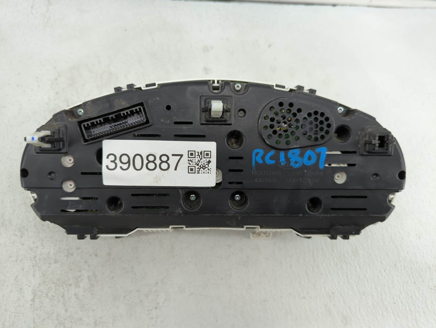 2017-2019 Kia Soul Instrument Cluster Speedometer Gauges P/N:94006-92720 94006-B2720 Fits Fits 2017 2018 2019 OEM Used Auto