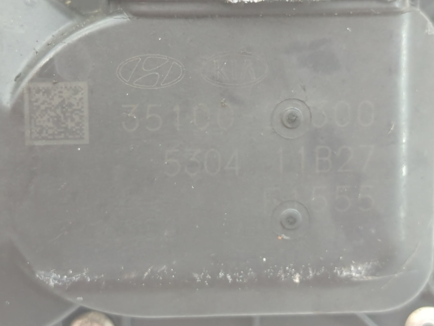 2012-2019 Kia Soul Throttle Body P/N:35100-2B300 Fits Fits 2012 2013 2014 2015 2016 2017 2018 2019 OEM Used Auto Parts - Oem