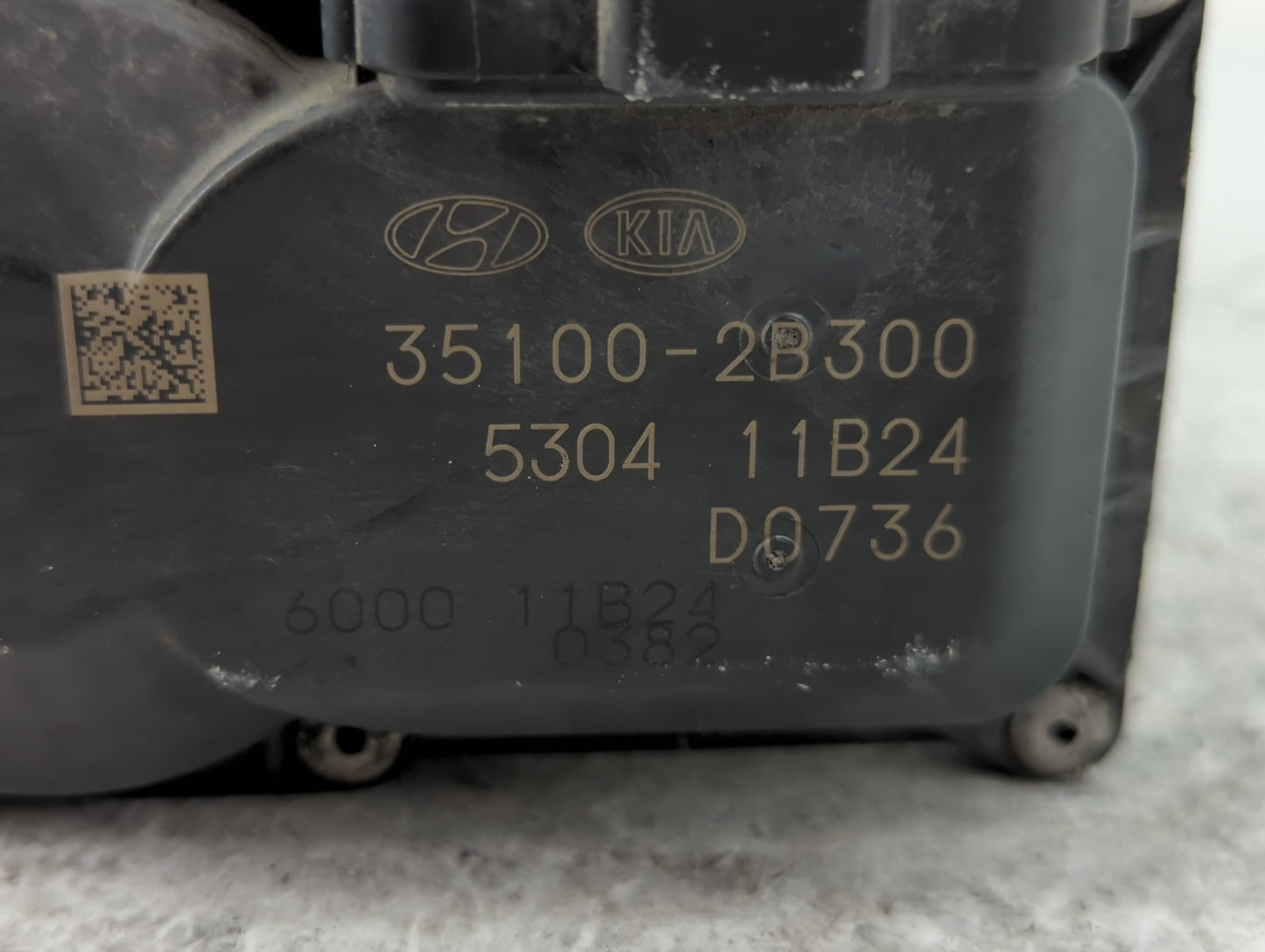 2012-2019 Kia Soul Throttle Body P/N:5304 11B24 35100-2B300 Fits Fits 2012 2013 2014 2015 2016 2017 2018 2019 OEM Used Auto