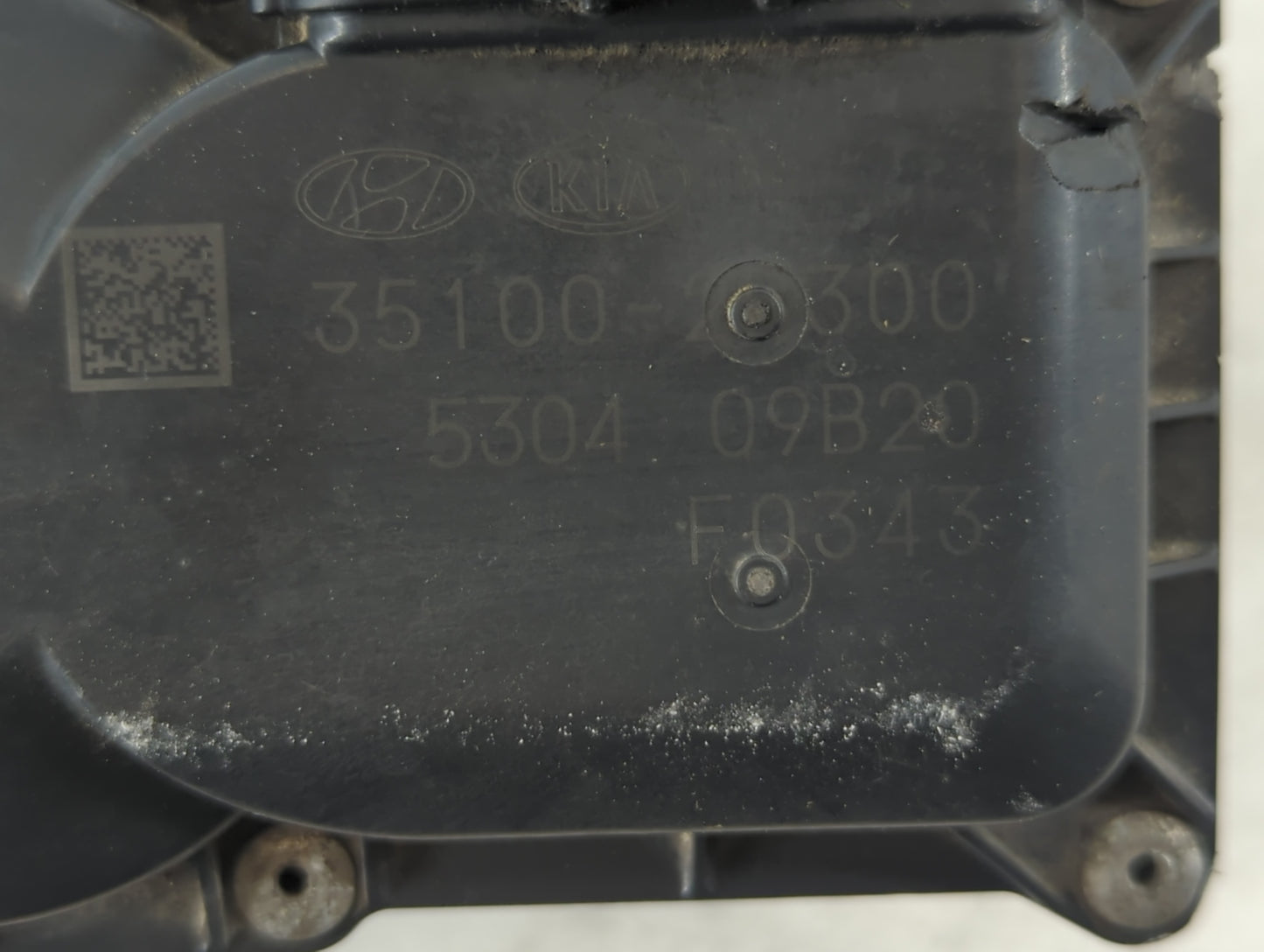 2012-2019 Kia Soul Throttle Body P/N:35100-20300 Fits Fits 2012 2013 2014 2015 2016 2017 2018 2019 OEM Used Auto Parts - Oem