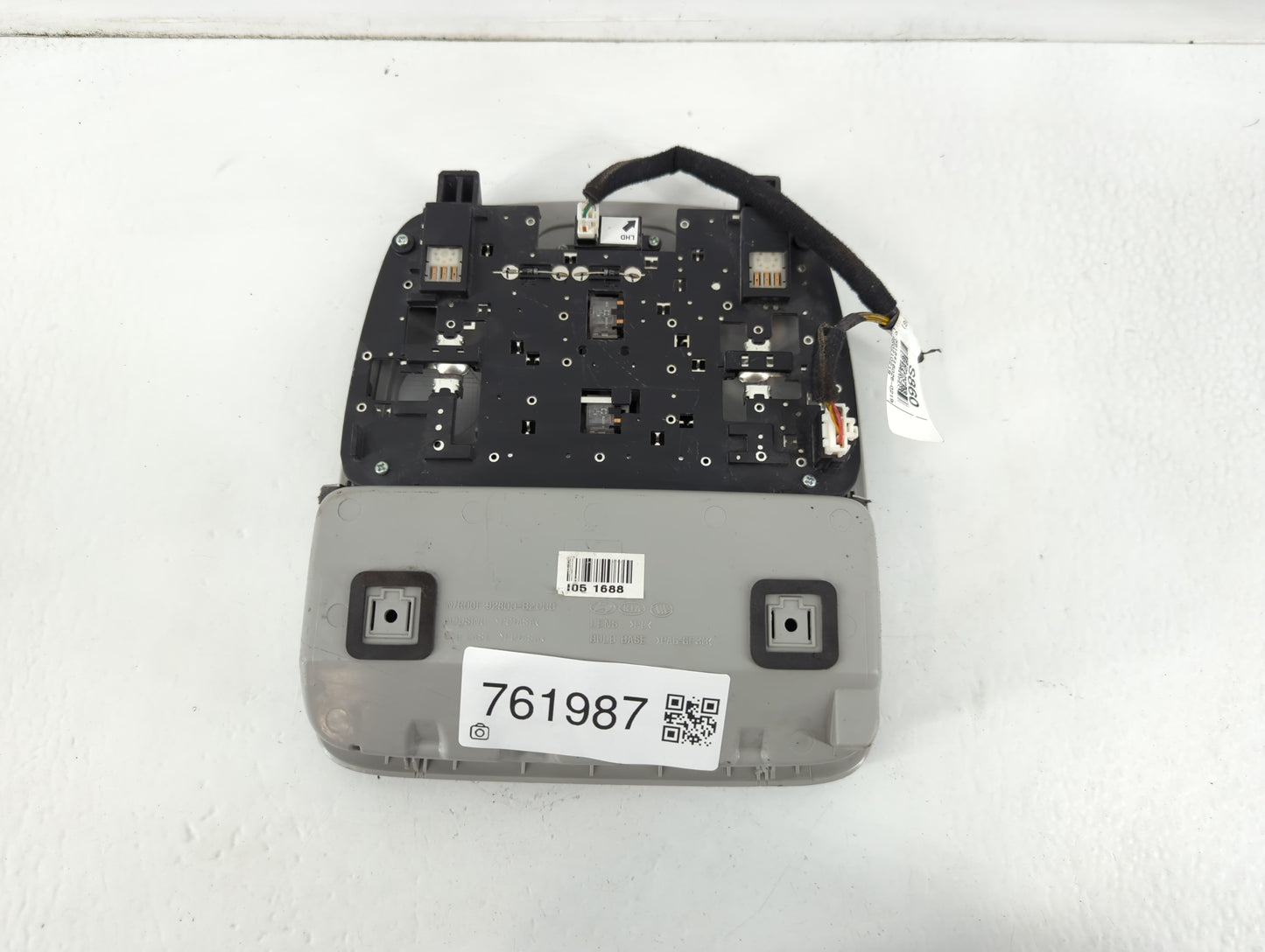 2014-2019 Kia Soul Overhead Roof Console 761987 - Oemusedautoparts1.com