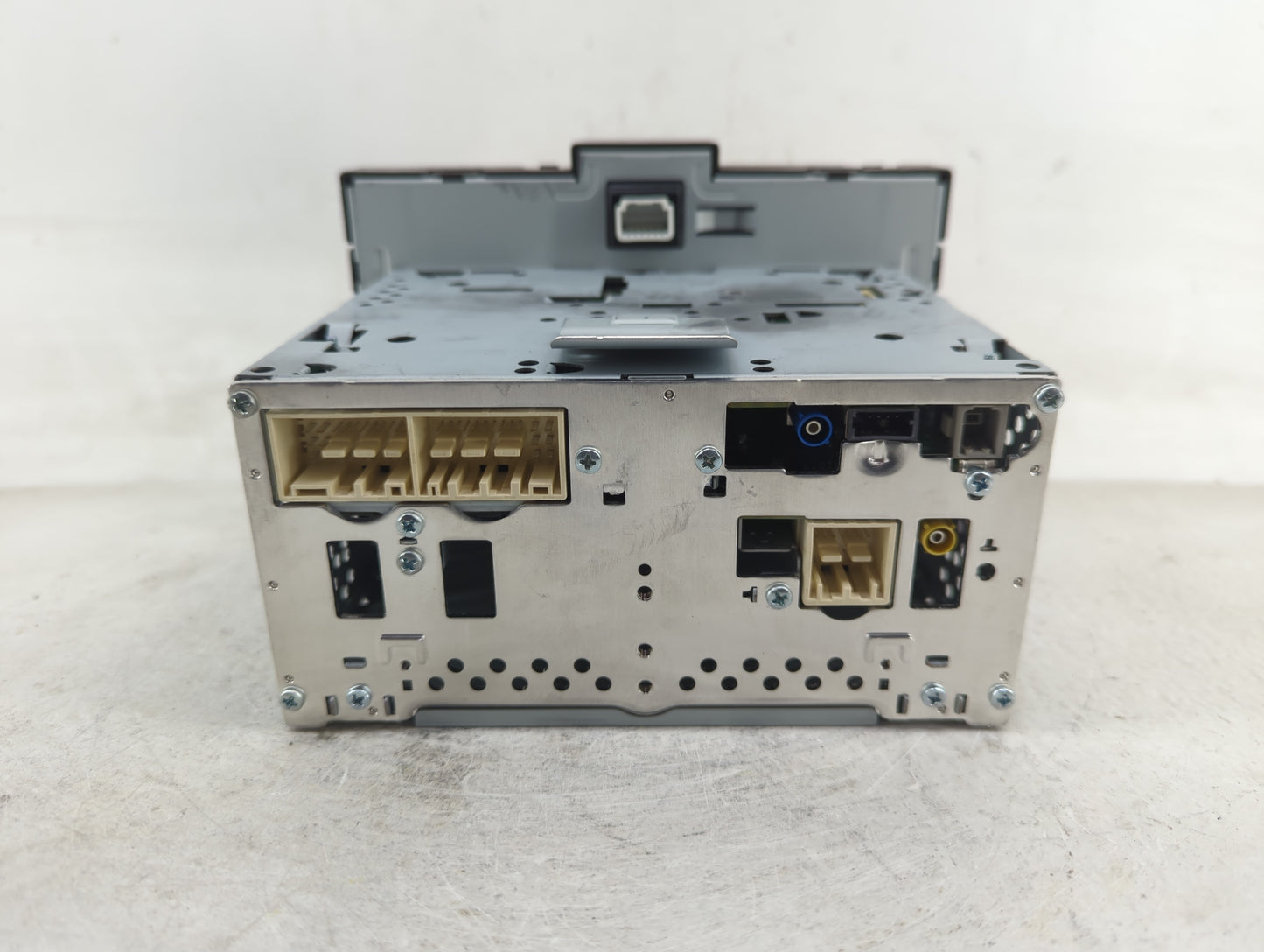 2018-2019 Kia Sportage Radio AM FM Cd Player Receiver Replacement P/N:96160-D9100WK Fits Fits 2018 2019 OEM Used Auto Parts