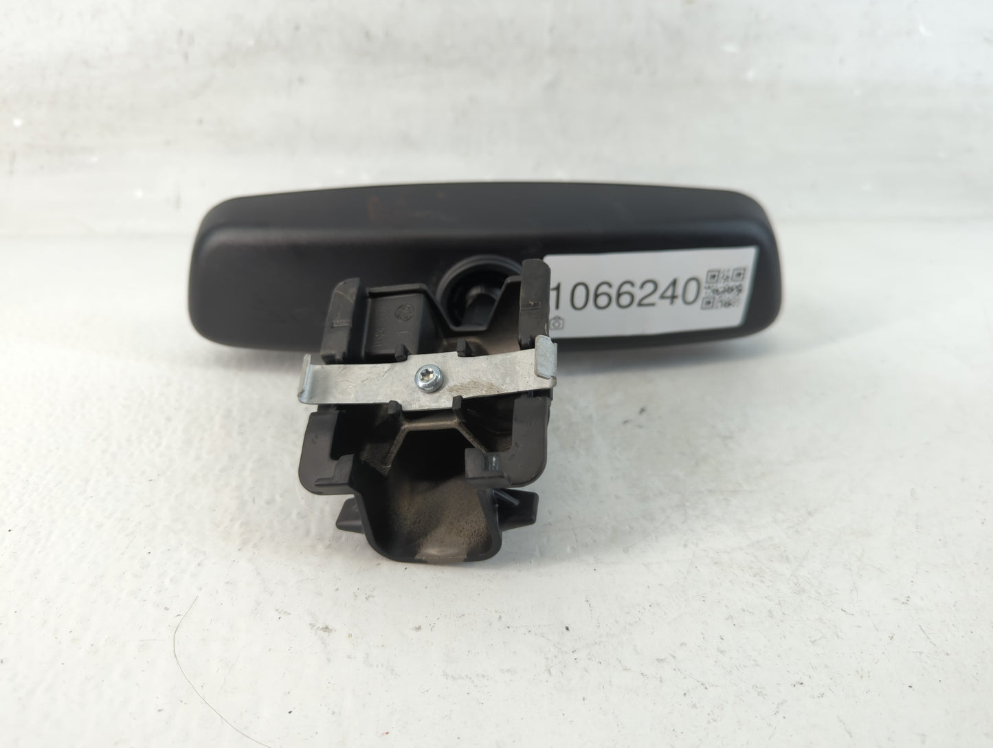 2015-2019 Land Rover Discovery Sport Interior Rear View Mirror Replacement OEM P/N:FK72-17E678-DA Fits OEM Used Auto Parts -