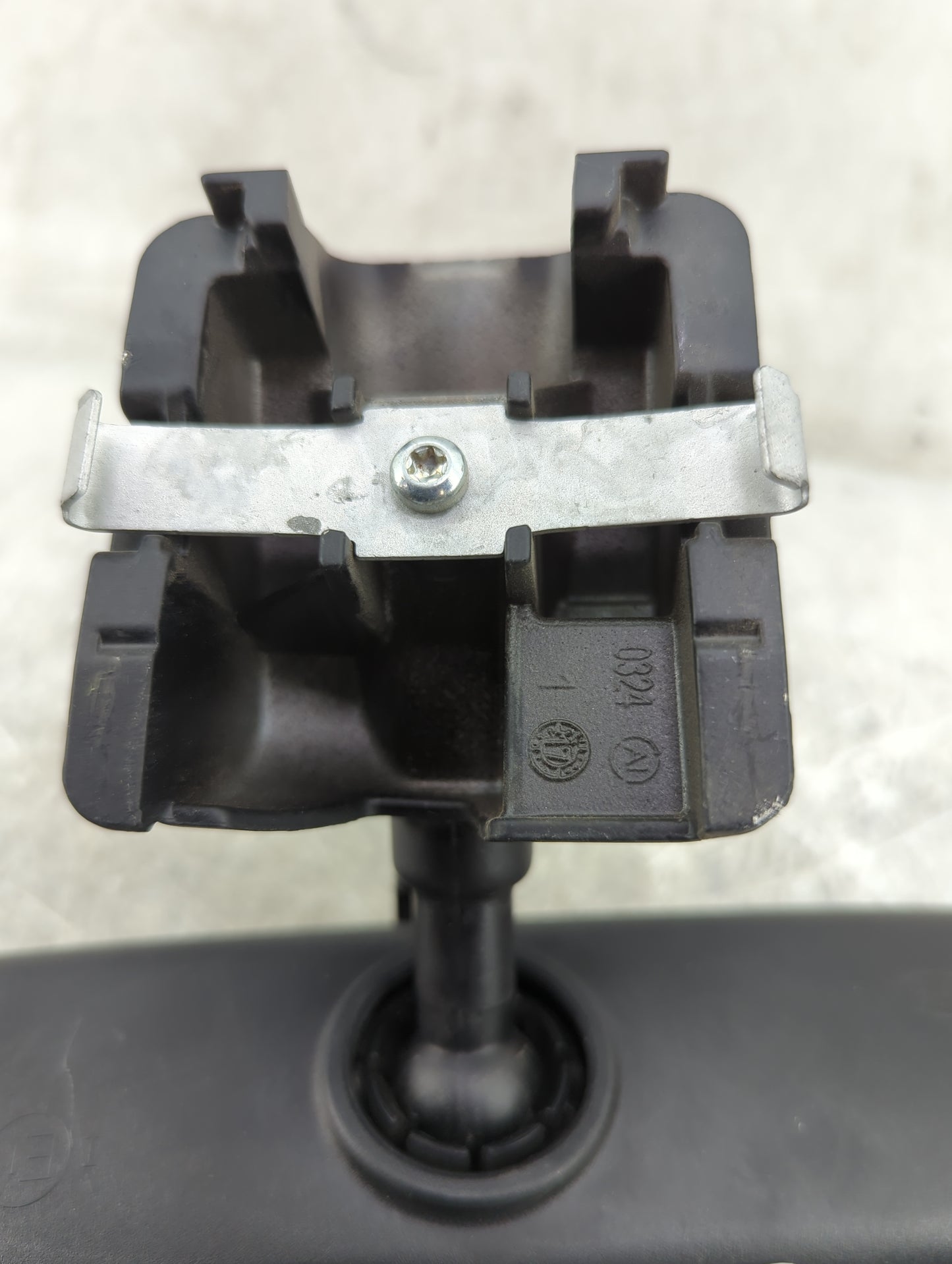 2015-2019 Land Rover Discovery Sport Interior Rear View Mirror Replacement OEM P/N:FK72-17E678-DA 915-0042 Fits OEM Used Aut