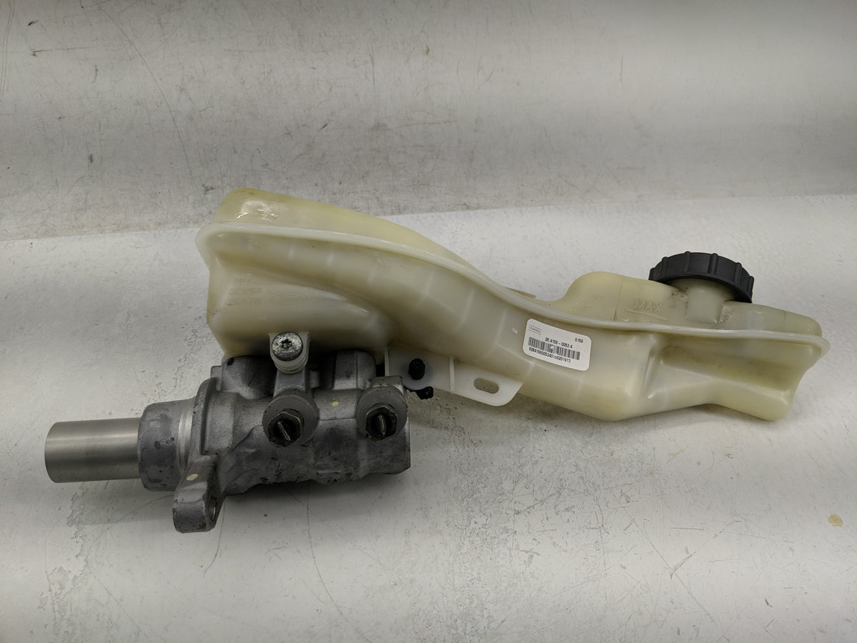 Lincoln Continental Brake Master Cylinder 1311519 - Oemusedautoparts1.com