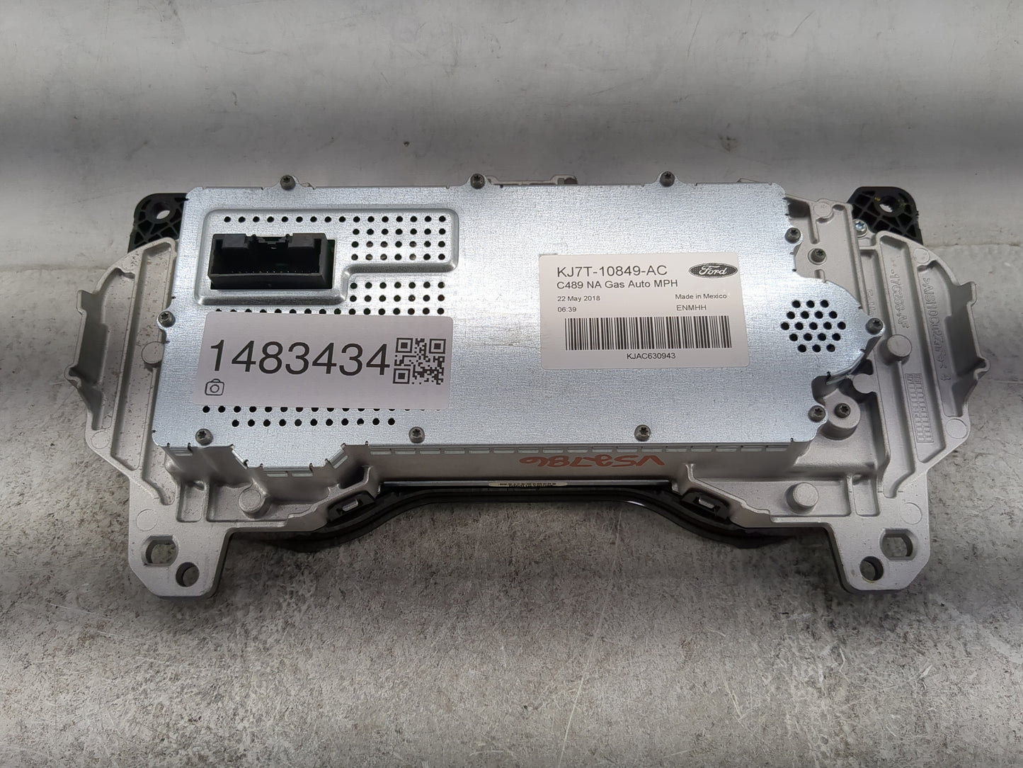 2019 Lincoln Mkc Instrument Cluster Speedometer Gauges P/N:KJ7T-10849-AC Miles: Fits OEM Used Auto Parts - Oemusedautoparts1