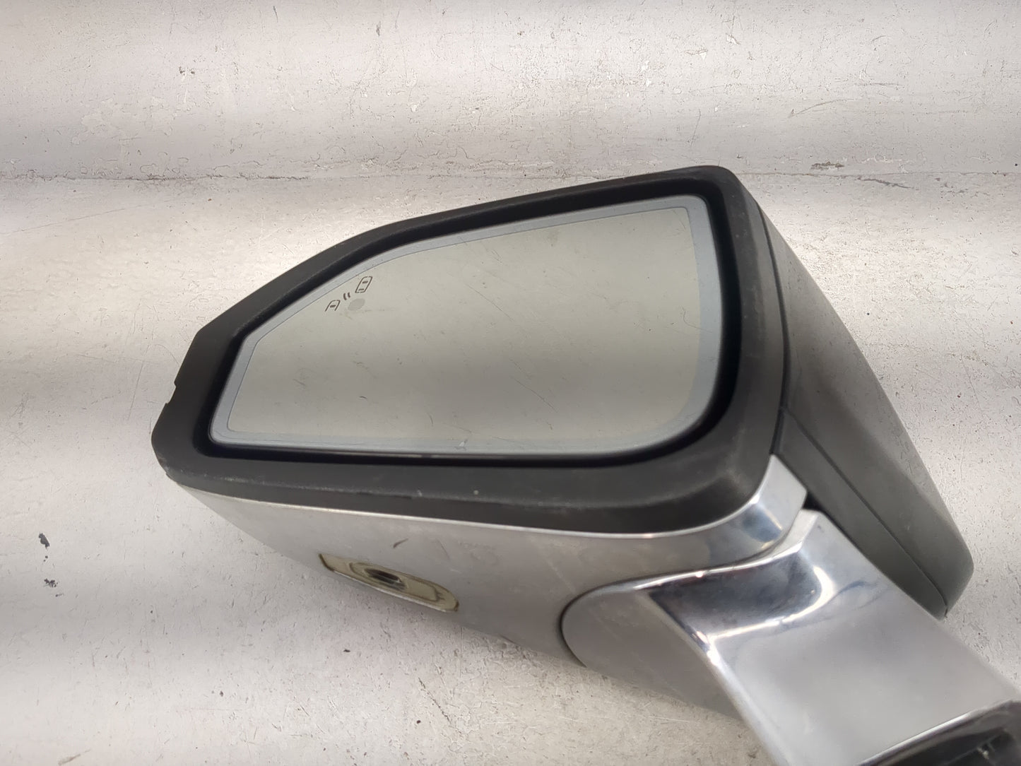 2019-2020 Lincoln Mkz Driver Side View Mirror - Left Door Mirror OEM Used - Oemusedautoparts1.com