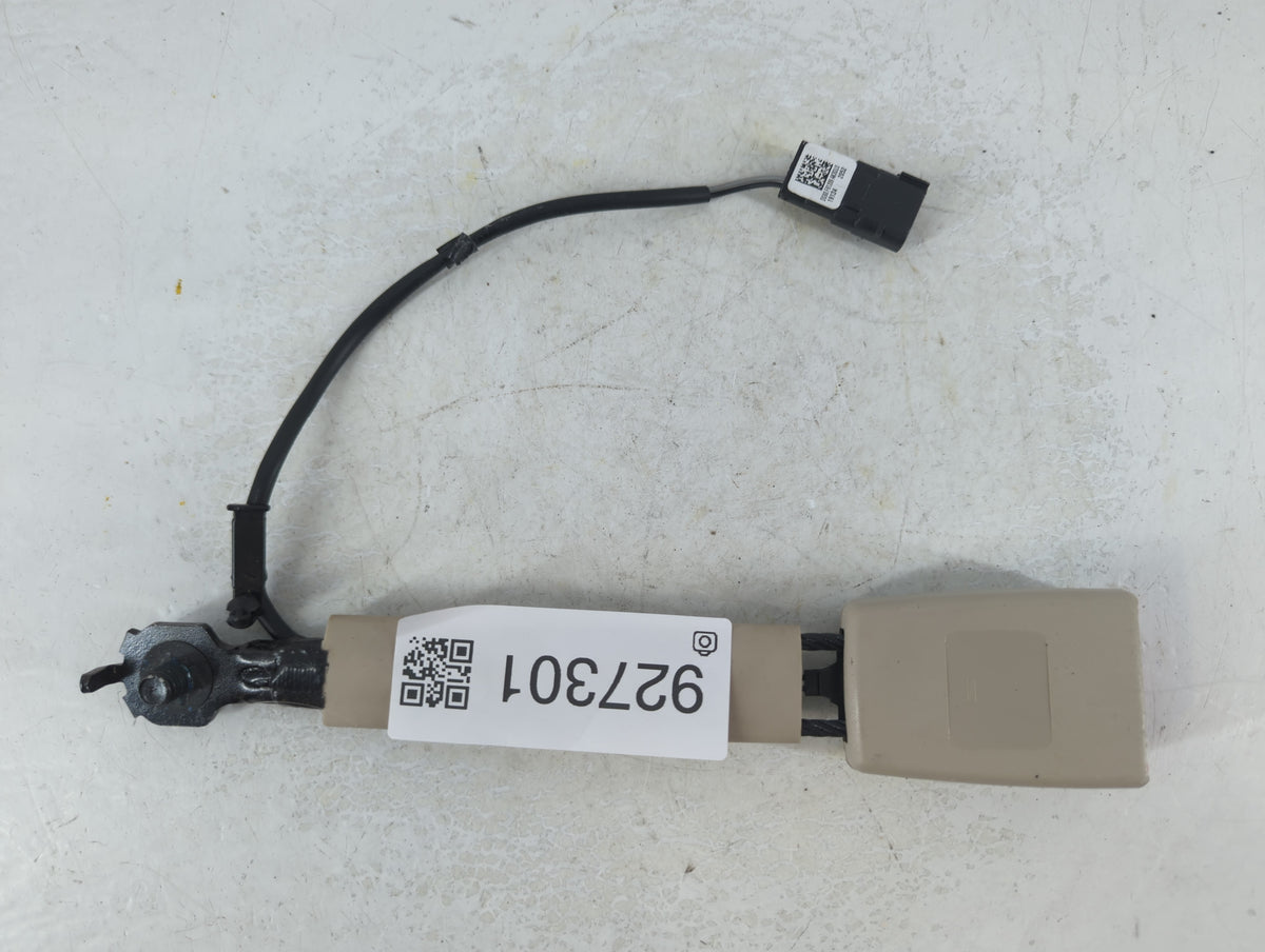 2019-2020 Lincoln Nautilus Passenger Right Seat Belt Front Retractor 927301 - Oemusedautoparts1.com