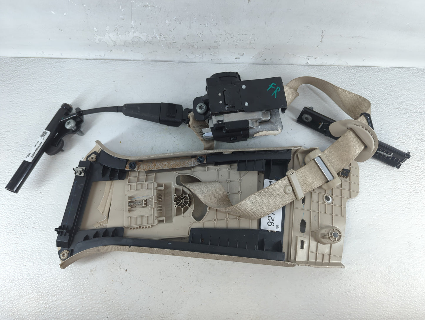 2019-2020 Lincoln Nautilus Passenger Right Seat Belt Front Retractor - Oemusedautoparts1.com