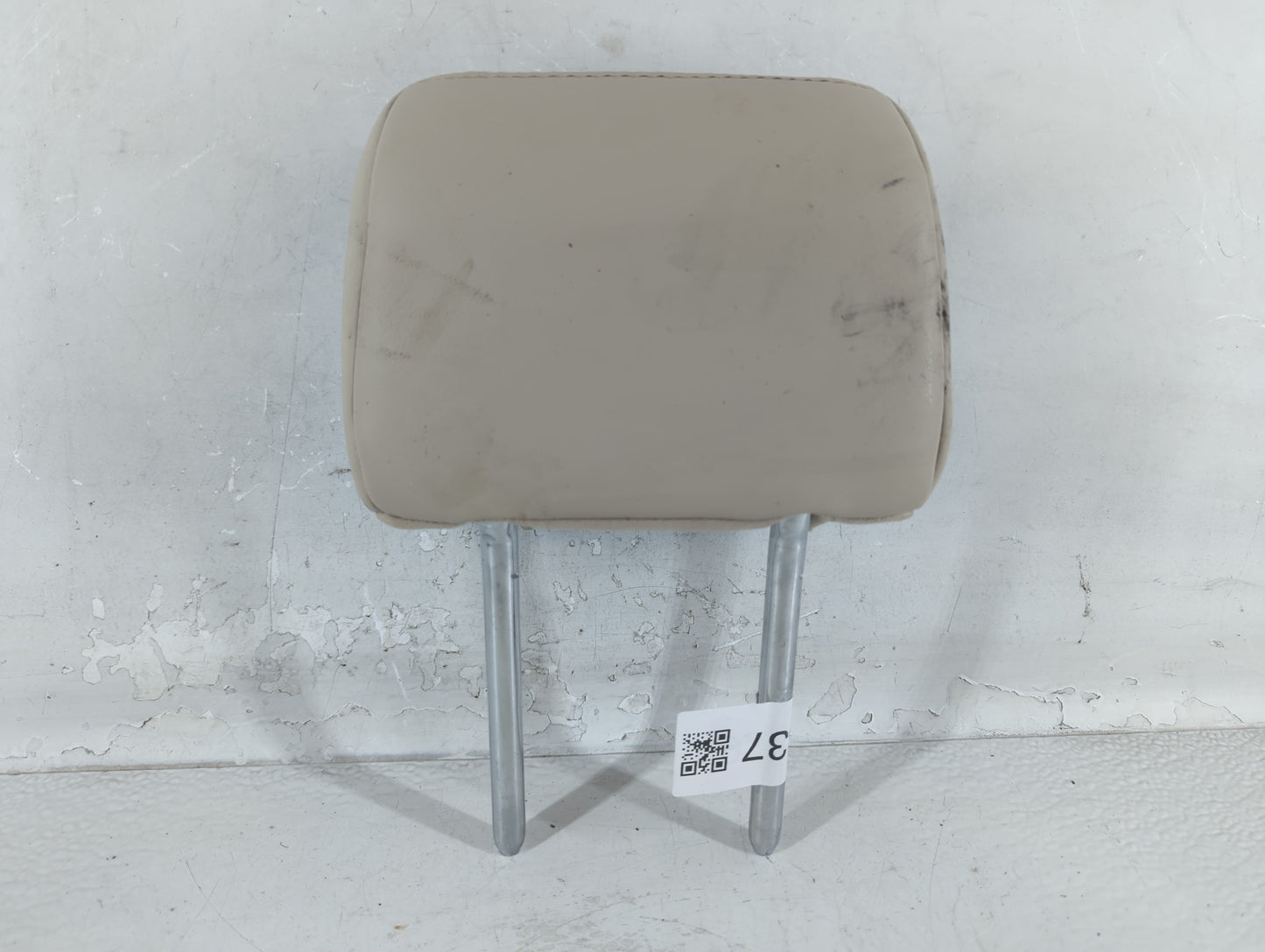 2019 Lincoln Nautilus Headrest Head Rest Rear Seat Fits OEM Used Auto Parts - Oemusedautoparts1.com