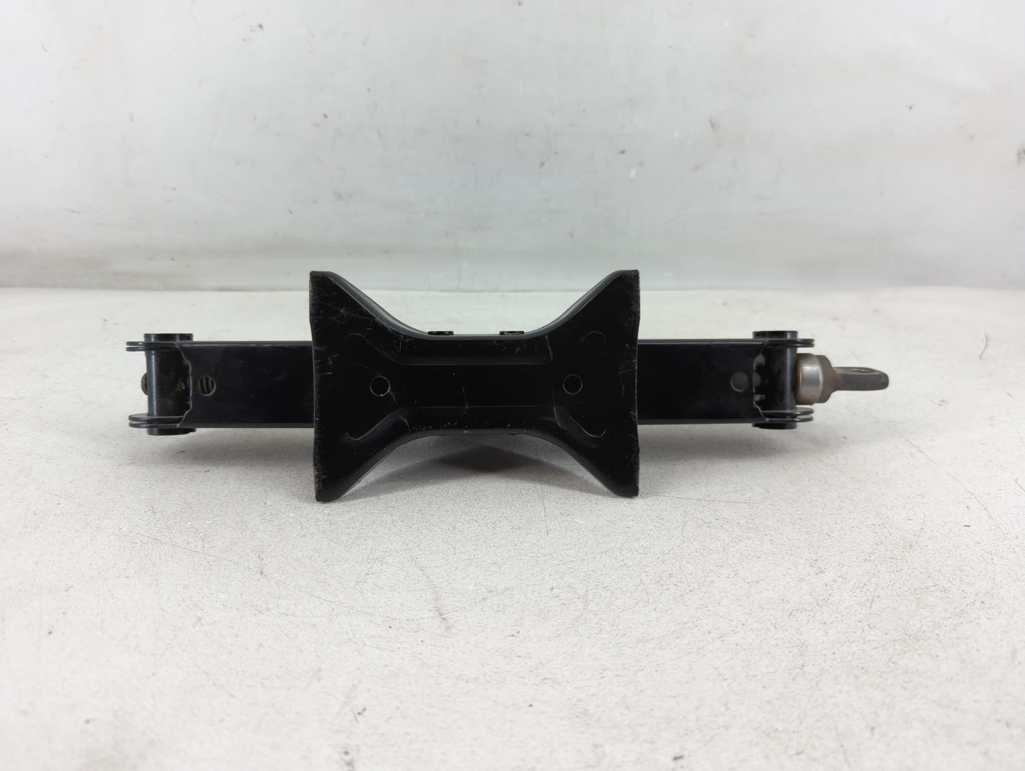2019 Mazda 3 Spare Scissor Car Jack - Oemusedautoparts1.com
