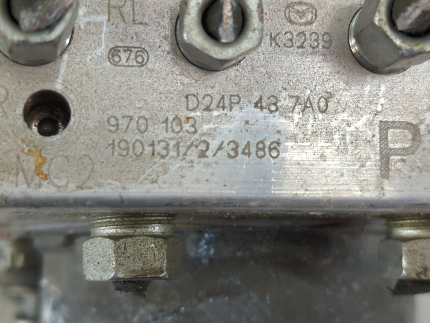 2019 Mazda Cx-3 ABS Pump Control Module Replacement P/N:D24P 437A0 970 103 Fits OEM Used Auto Parts - Oemusedautoparts1.com
