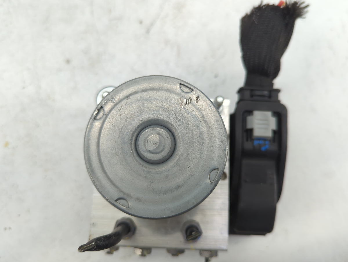 2020-2022 Mercedes-Benz A220 ABS Pump Control Module Replacement P/N:0265956612 2265106582 Fits Fits 2020 2021 2022 OEM Used