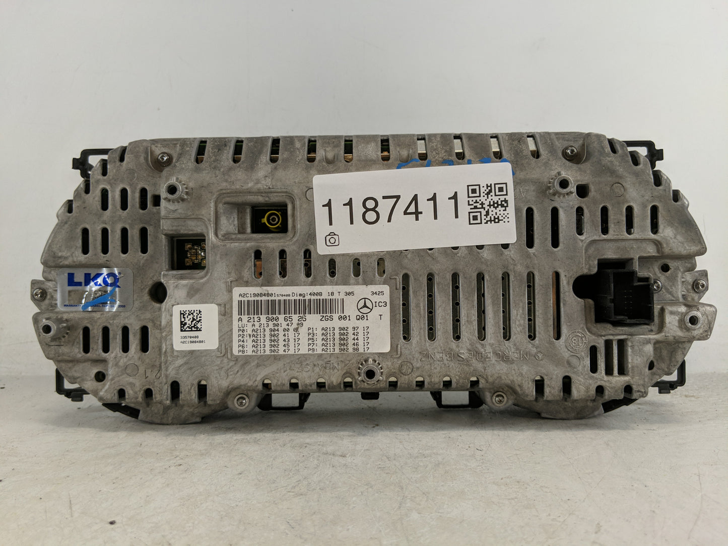 2019 Mercedes-Benz E450 Instrument Cluster Speedometer Gauges P/N:A 213 900 65 25 Fits OEM Used Auto Parts - Oemusedautopart