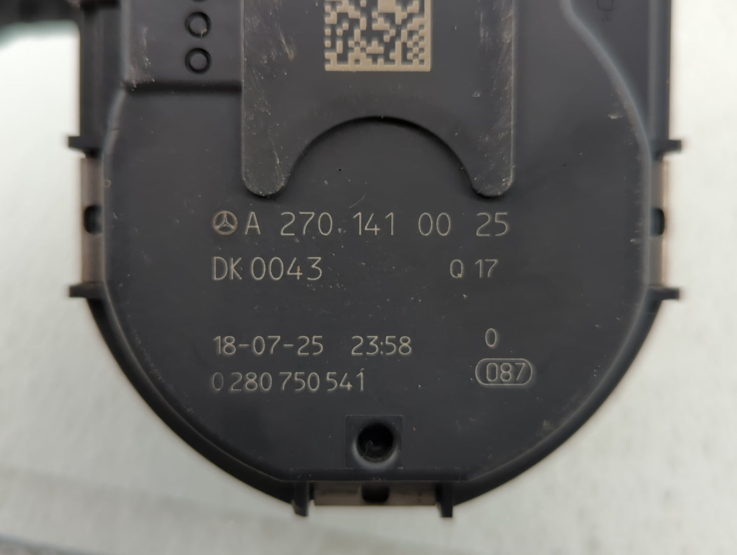 2015-2020 Mercedes-Benz Gla250 Throttle Body P/N:A 270 141 00 25 2701410025 Fits Fits 2013 2014 2015 2016 2017 2018 2019 202