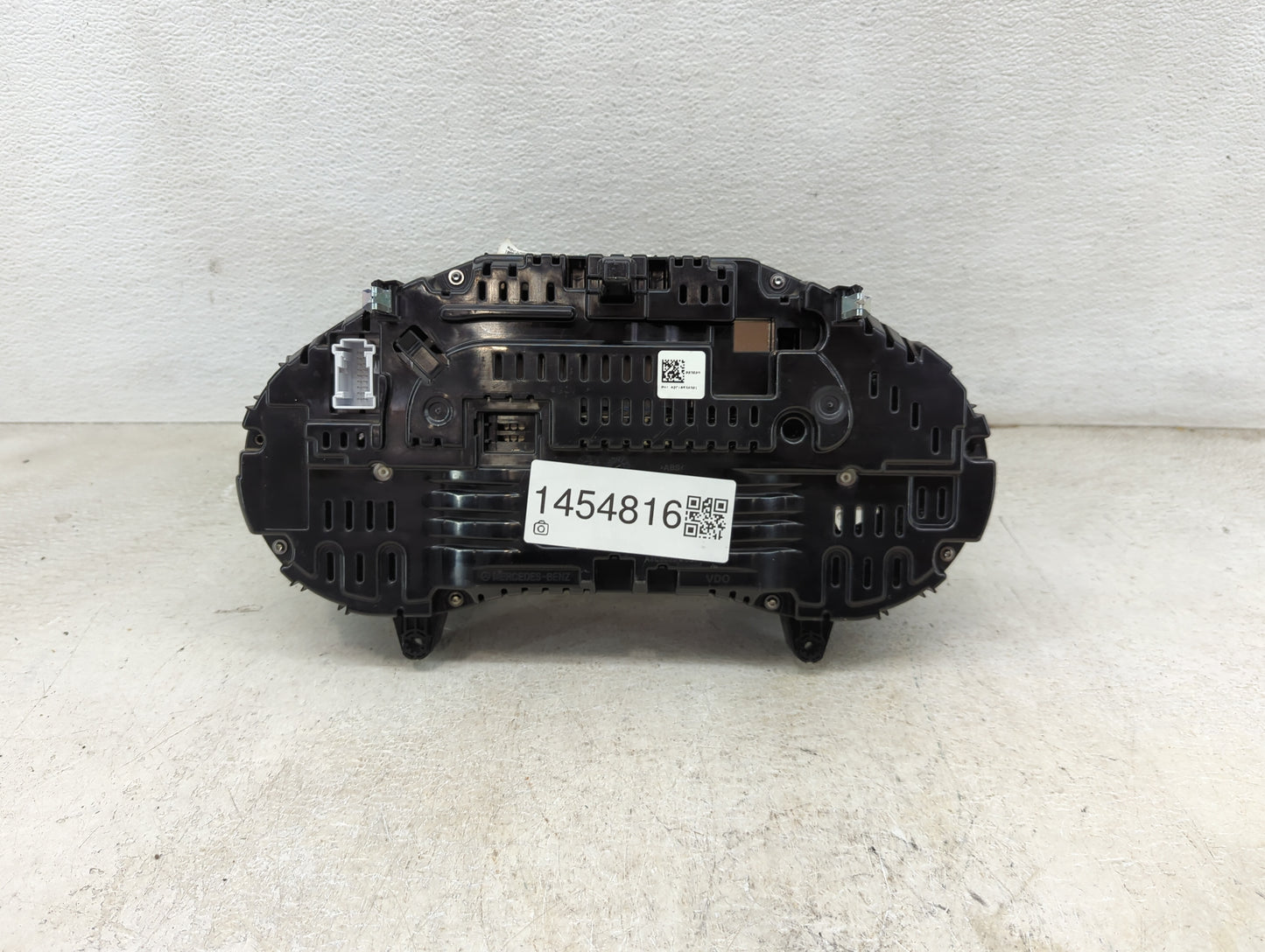2019 Mercedes-Benz Glc300 Instrument Cluster Speedometer Gauges P/N:A 253 900 61 04 Miles: Fits Fits 2018 OEM Used Auto Part