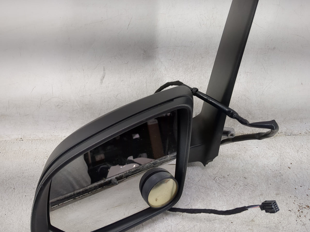 2019-2021 Mercedes-Benz Metris Driver Side View Mirror - Left Door Mirror OEM Used - Oemusedautoparts1.com