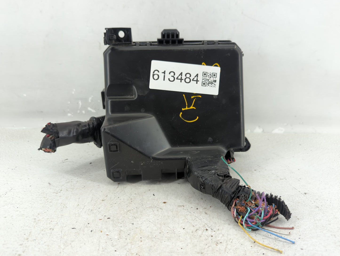 2012-2017 Mitsubishi Outlander Sport Fusebox Fuse Box Panel Relay Module P/N:8565A268 Fits Fits 2012 2013 2014 2015 2016 201