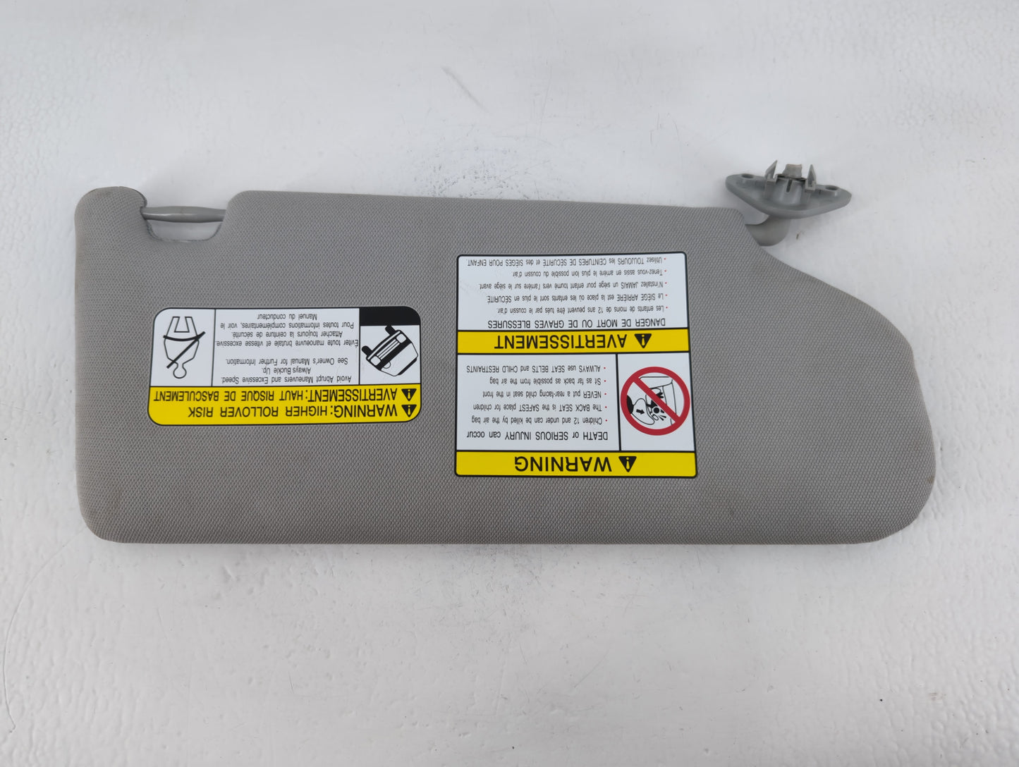 2019 Mitsubishi Rvr Sun Visor Shade Replacement Passenger Right Mirror Fits OEM Used Auto Parts - Oemusedautoparts1.com