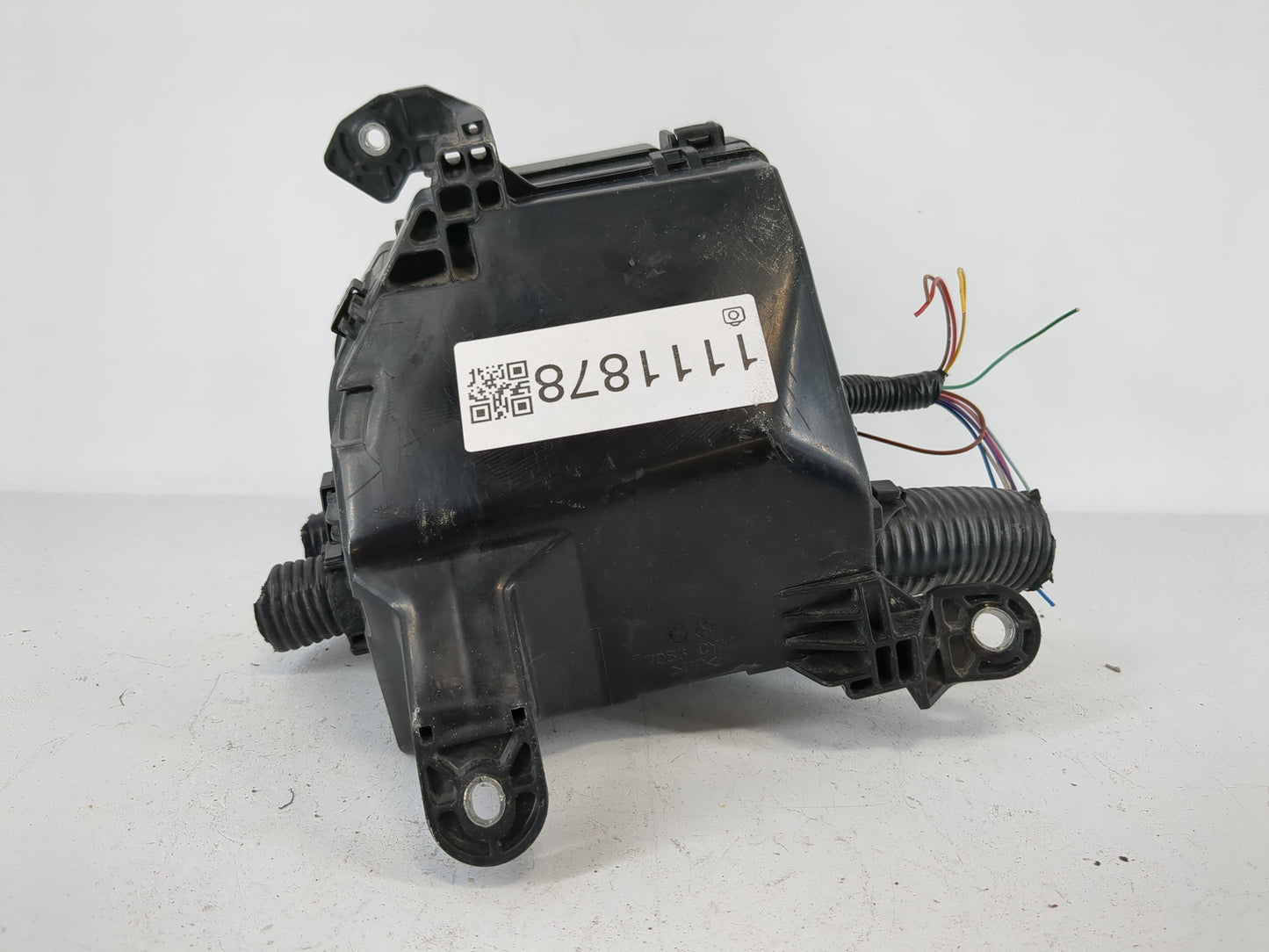 2019-2022 Nissan Altima Fusebox Fuse Box Panel Relay Module P/N:6CA0A Fits Fits 2019 2020 2021 2022 OEM Used Auto Parts - Oe