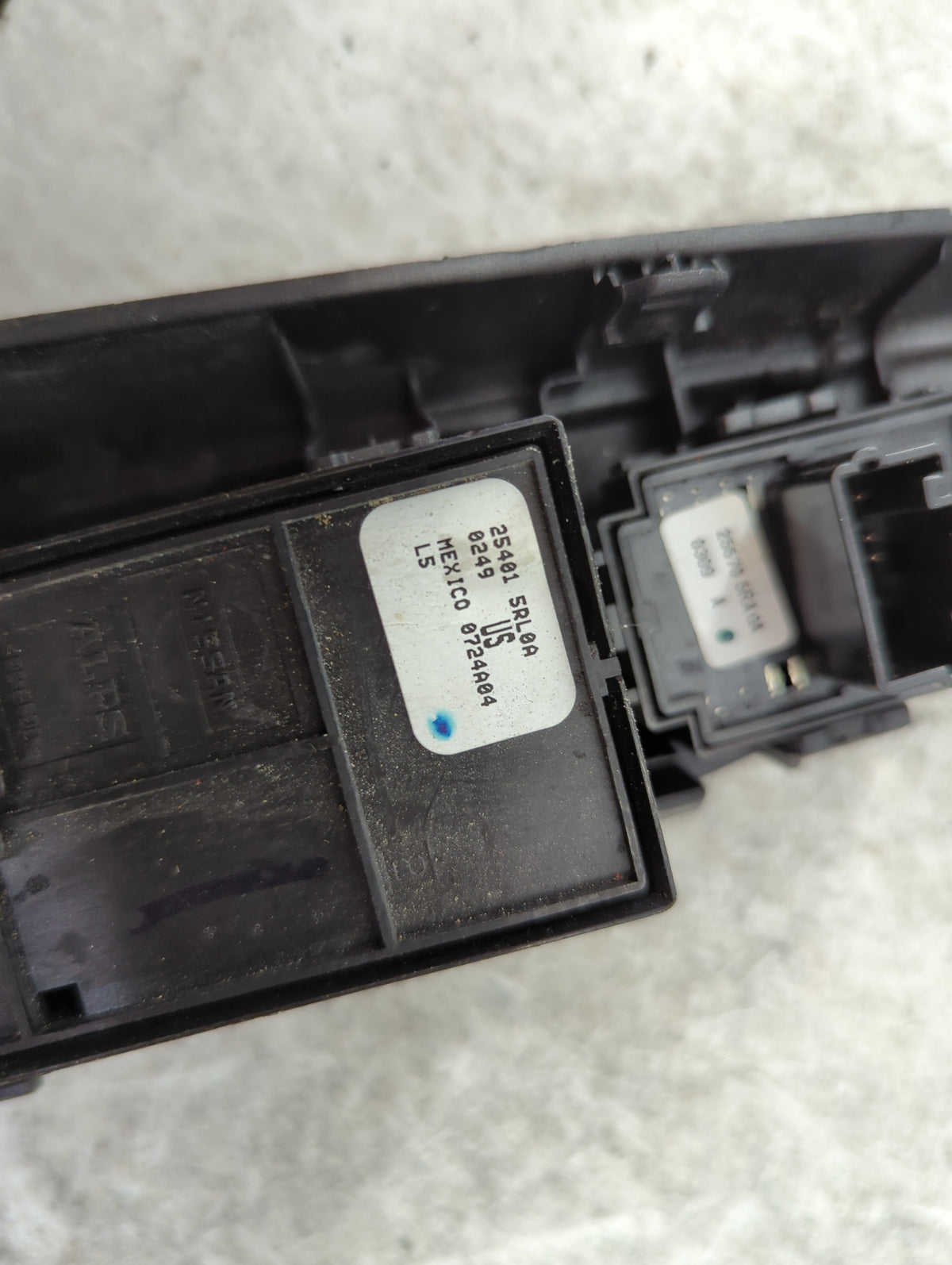 2018-2021 Nissan Kicks Master Power Window Switch Replacement Driver Side Left P/N:25401 5RL0A 8724A04 Fits OEM Used Auto Pa