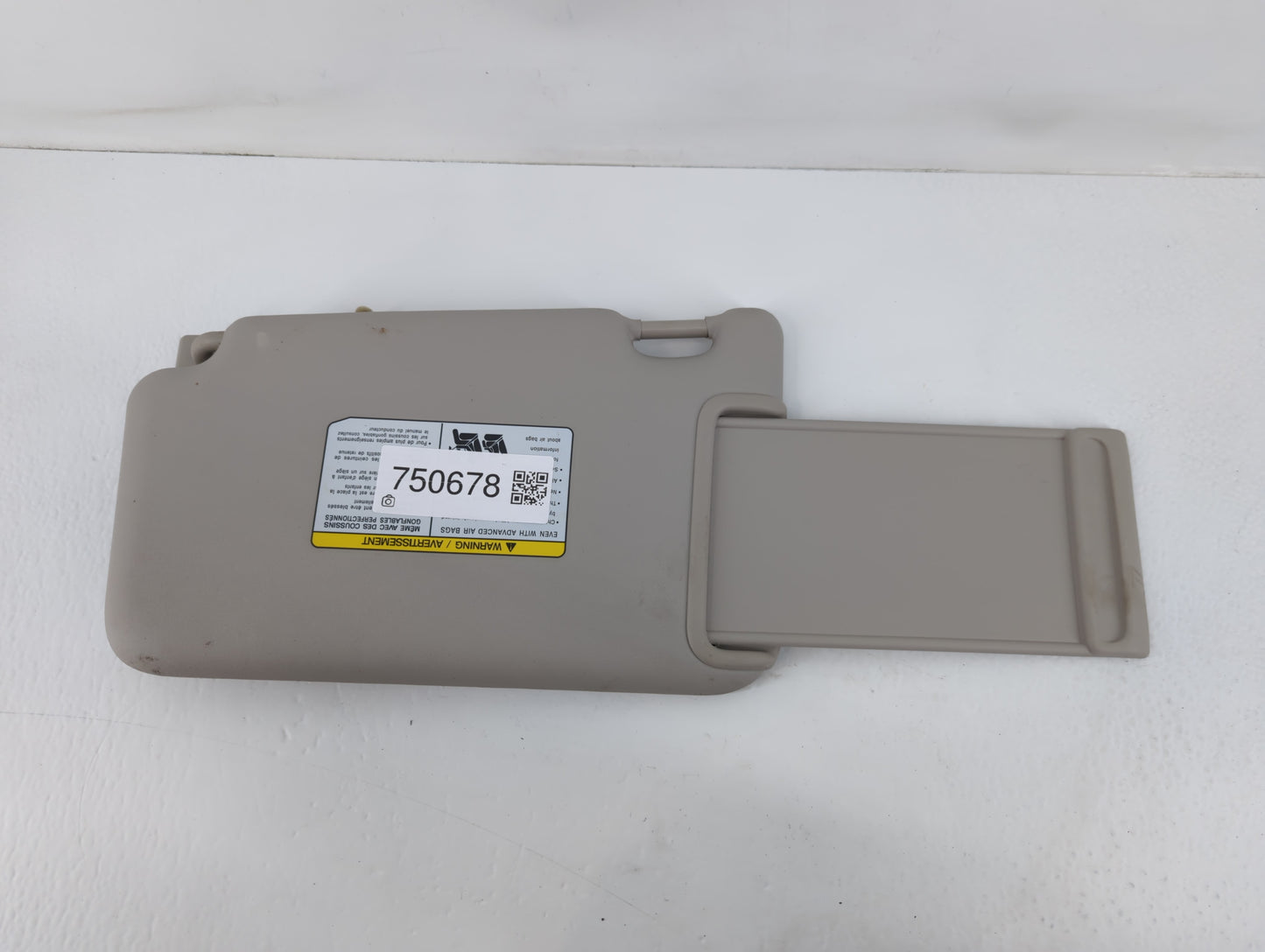 2018-2021 Nissan Kicks Sun Visor Shade Replacement Passenger Right Mirror Fits Fits 2018 2019 2020 2021 OEM Used Auto Parts