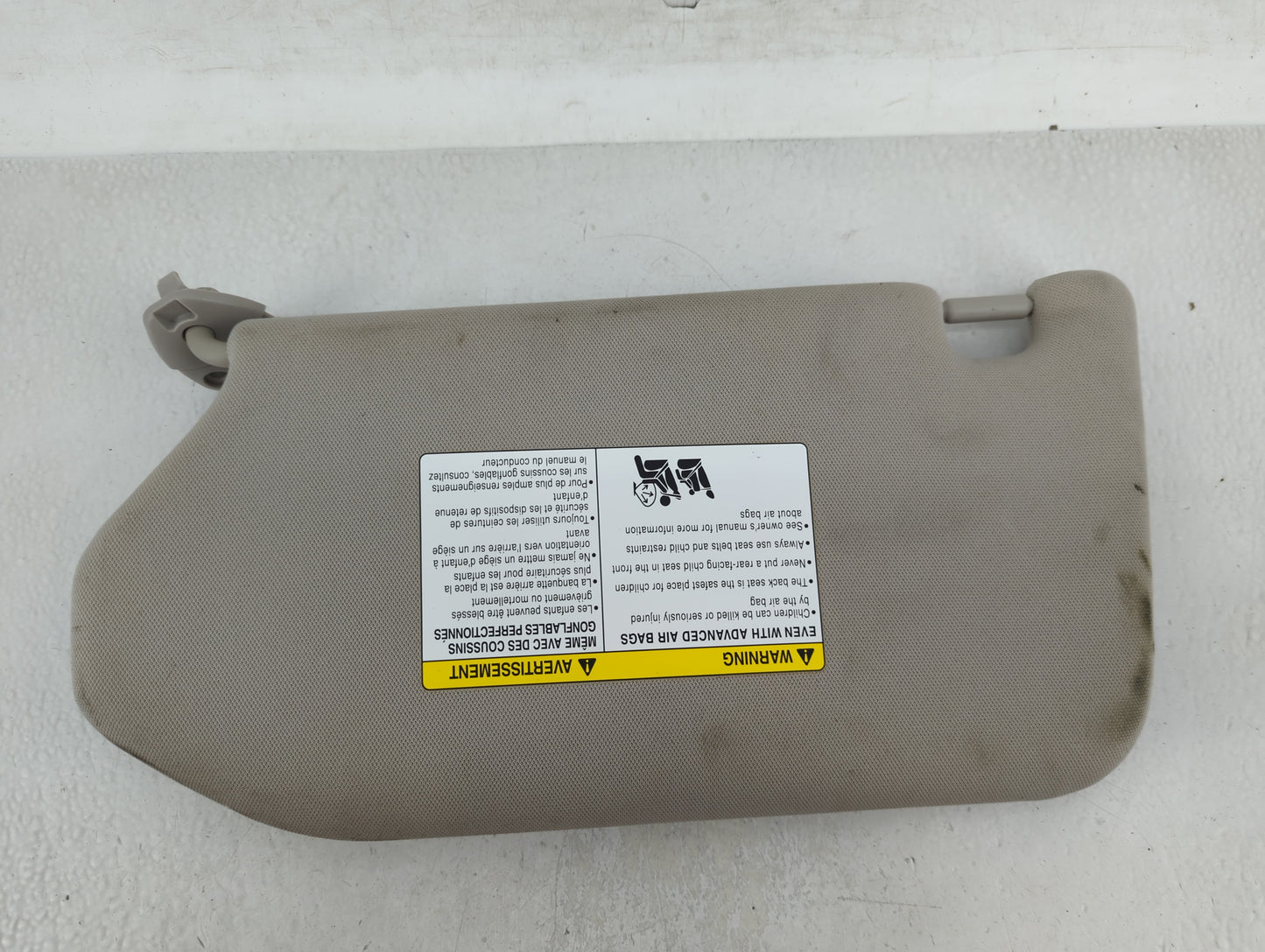 2019-2020 Nissan Pathfinder Sun Visor Shade Replacement Passenger Right Mirror Fits Fits 2019 2020 OEM Used Auto Parts - Oem