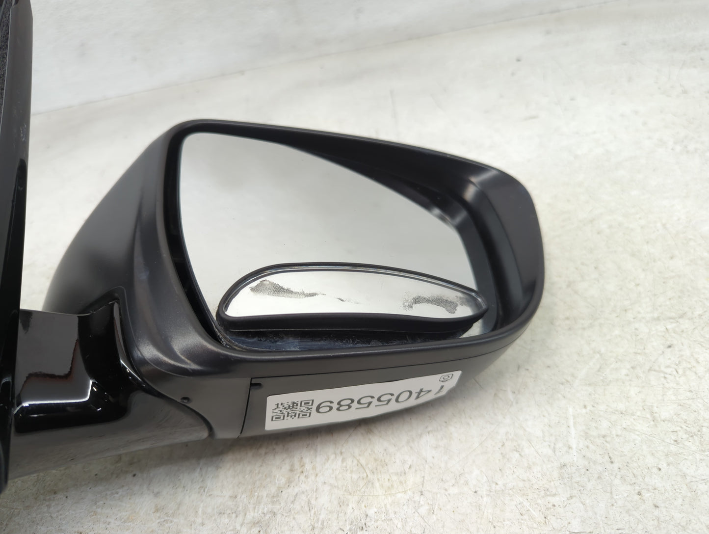 2018-2020 Nissan Pathfinder Passenger Side View Mirror - Right Door Mirror OEM Used - Oemusedautoparts1.com