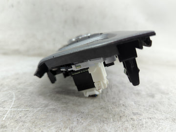 2018-2020 Nissan Pathfinder Radio Control Panel