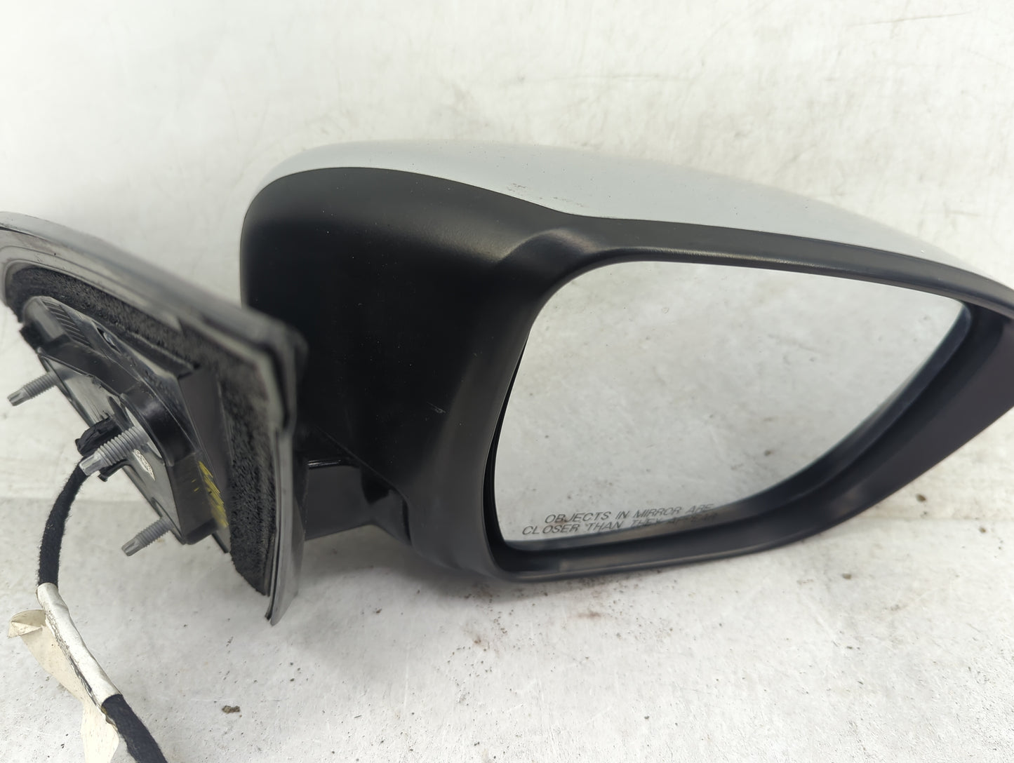 2018-2020 Nissan Pathfinder Passenger Side View Mirror - Right Door Mirror OEM Used - Oemusedautoparts1.com