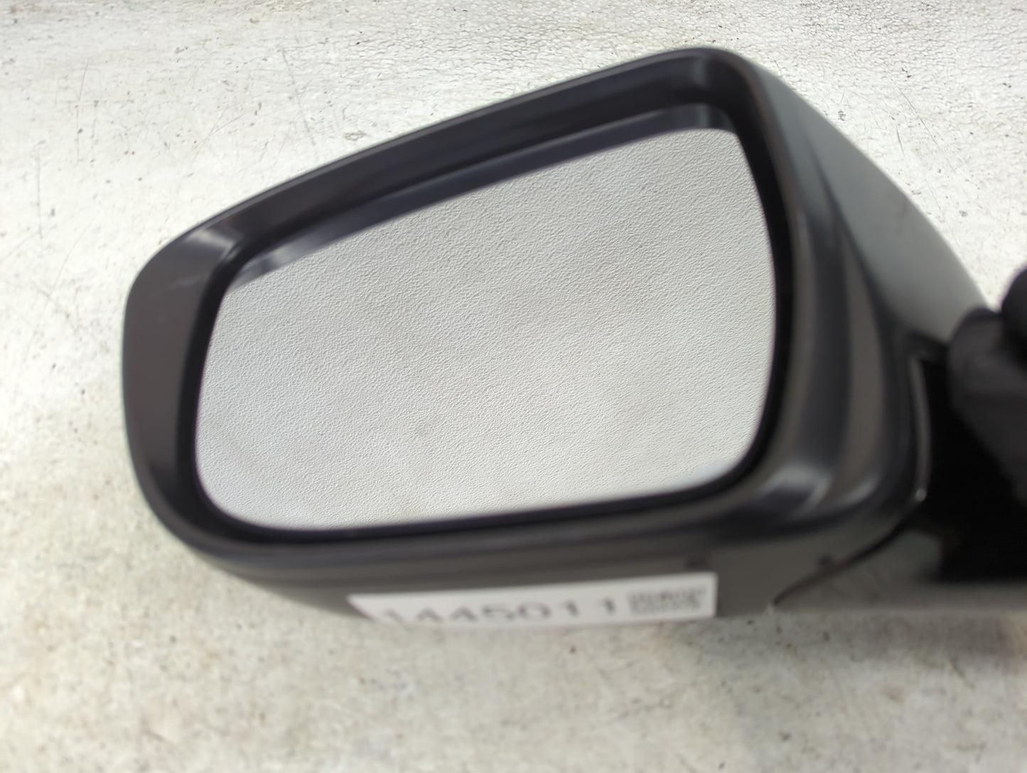 2018-2020 Nissan Pathfinder Driver Side View Mirror - Left Door Mirror OEM Used - Oemusedautoparts1.com