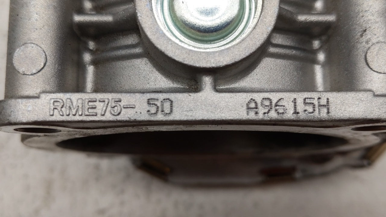 2017-2019 Nissan Pathfinder Throttle Body P/N:RME75-50 Fits Fits 2016 2017 2018 2019 OEM Used Auto Parts - Oemusedautoparts1