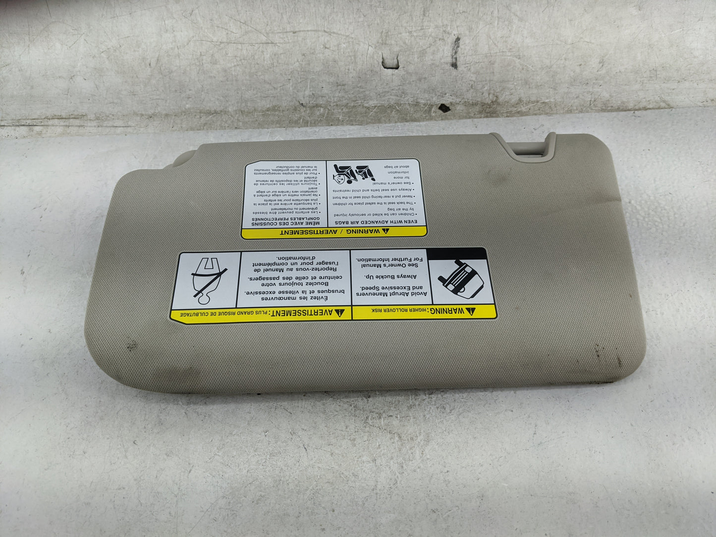 2018-2020 Nissan Rogue Sun Visor Shade Replacement Passenger Right Mirror Fits Fits 2018 2019 2020 OEM Used Auto Parts - Oem