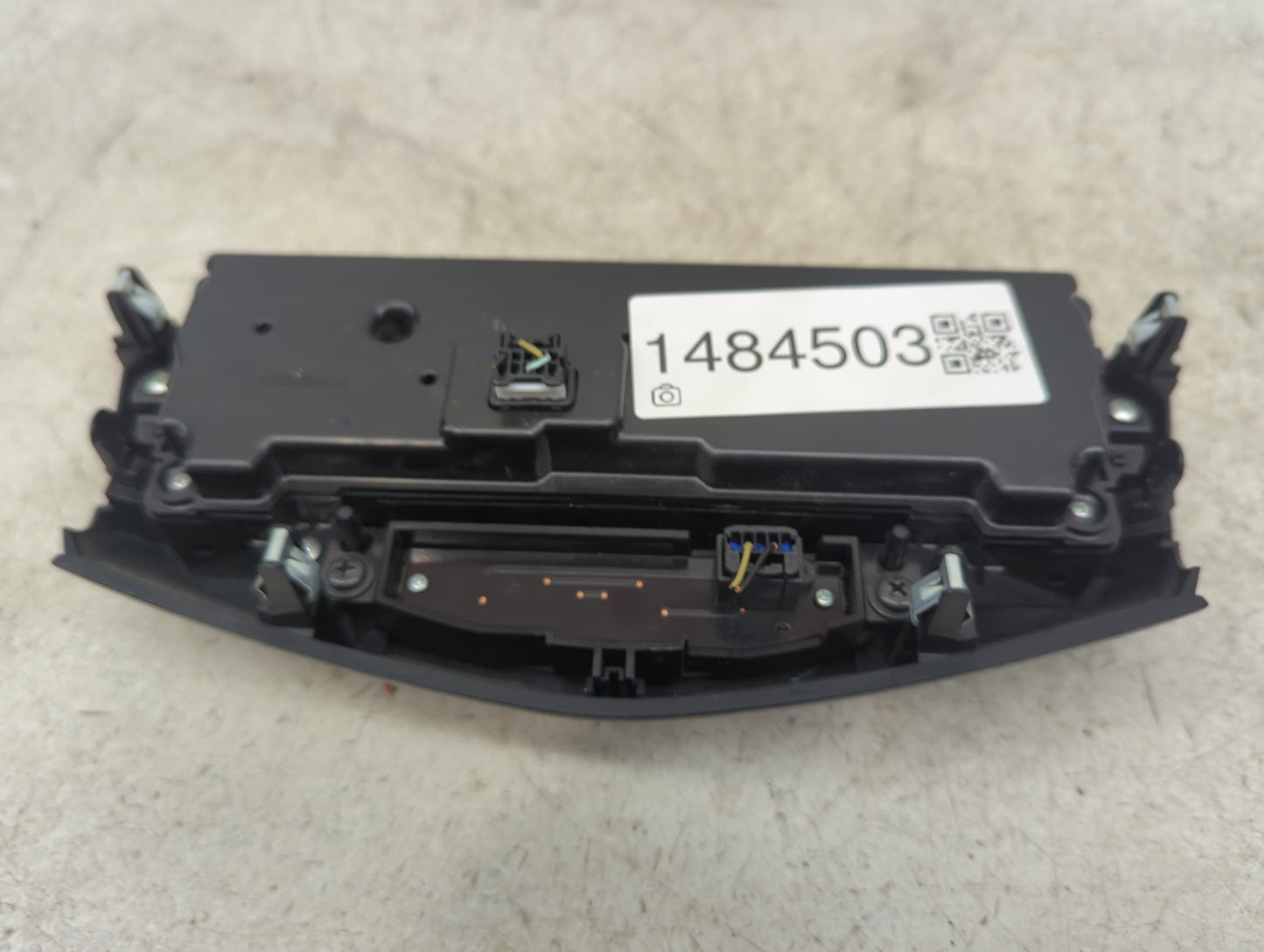 2017-2020 Nissan Rogue Climate Control Module Temperature AC/Heater Replacement Fits Fits 2017 2018 2019 2020 OEM Used Auto