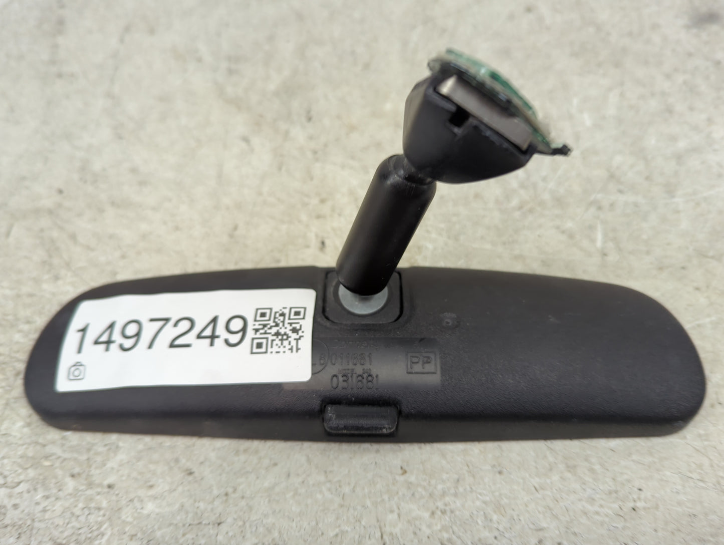 2019 Nissan Rogue Interior Rear View Mirror Replacement OEM P/N:E4 011681 E4 03I681 Fits OEM Used Auto Parts - Oemusedautopa