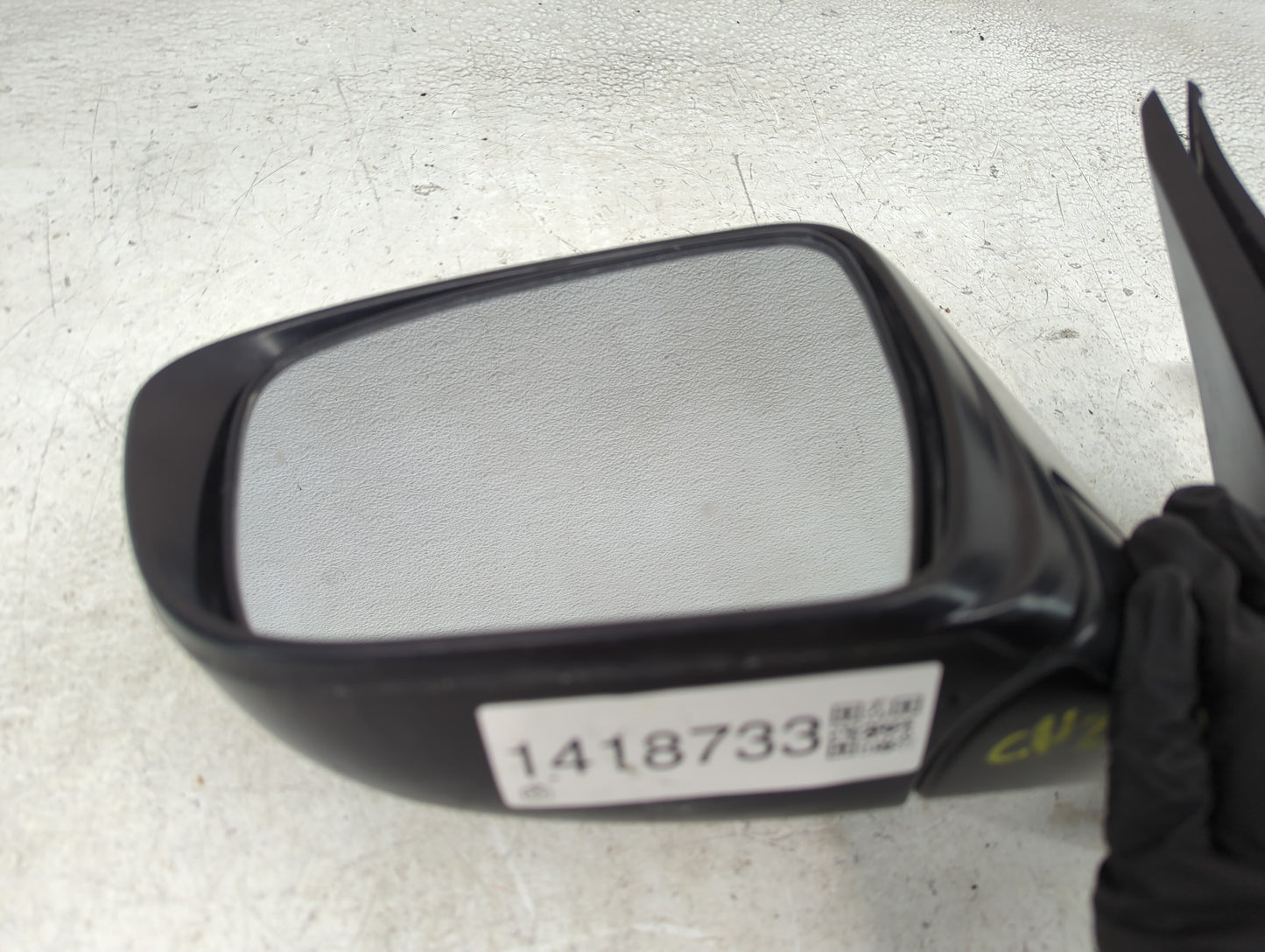 2017-2022 Nissan Rogue Sport Driver Side View Mirror - Left Door Mirror OEM Used - Oemusedautoparts1.com