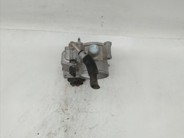 2018-2019 Nissan Rogue Sport Throttle Body P/N:4BA60-01 4BA60-01 F Fits Fits 2018 2019 OEM Used Auto Parts