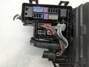 2017-2022 Nissan Rogue Sport Fusebox Fuse Box Panel Relay Module P/N:>PP+GF20+M10 Fits Fits 2017 2018 2019 2020 2021 2022 OEM Used Auto Parts
