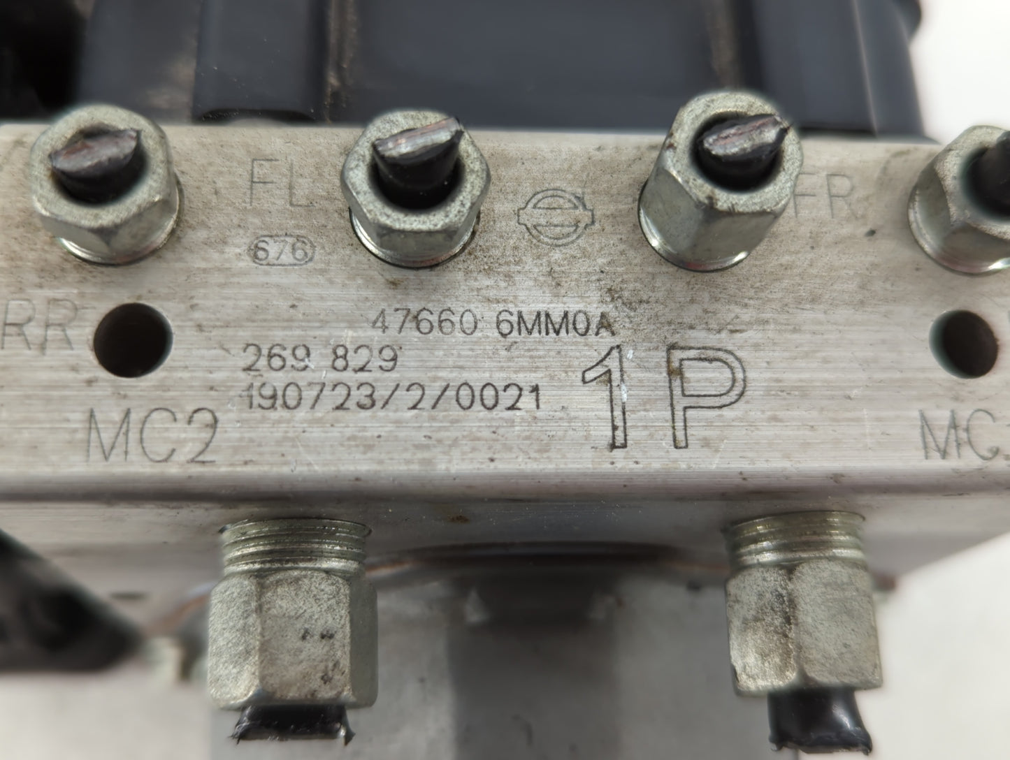 2019-2021 Nissan Rogue Sport ABS Pump Control Module Replacement P/N:190723/2/0021 262 829 Fits Fits 2019 2020 2021 OEM Used