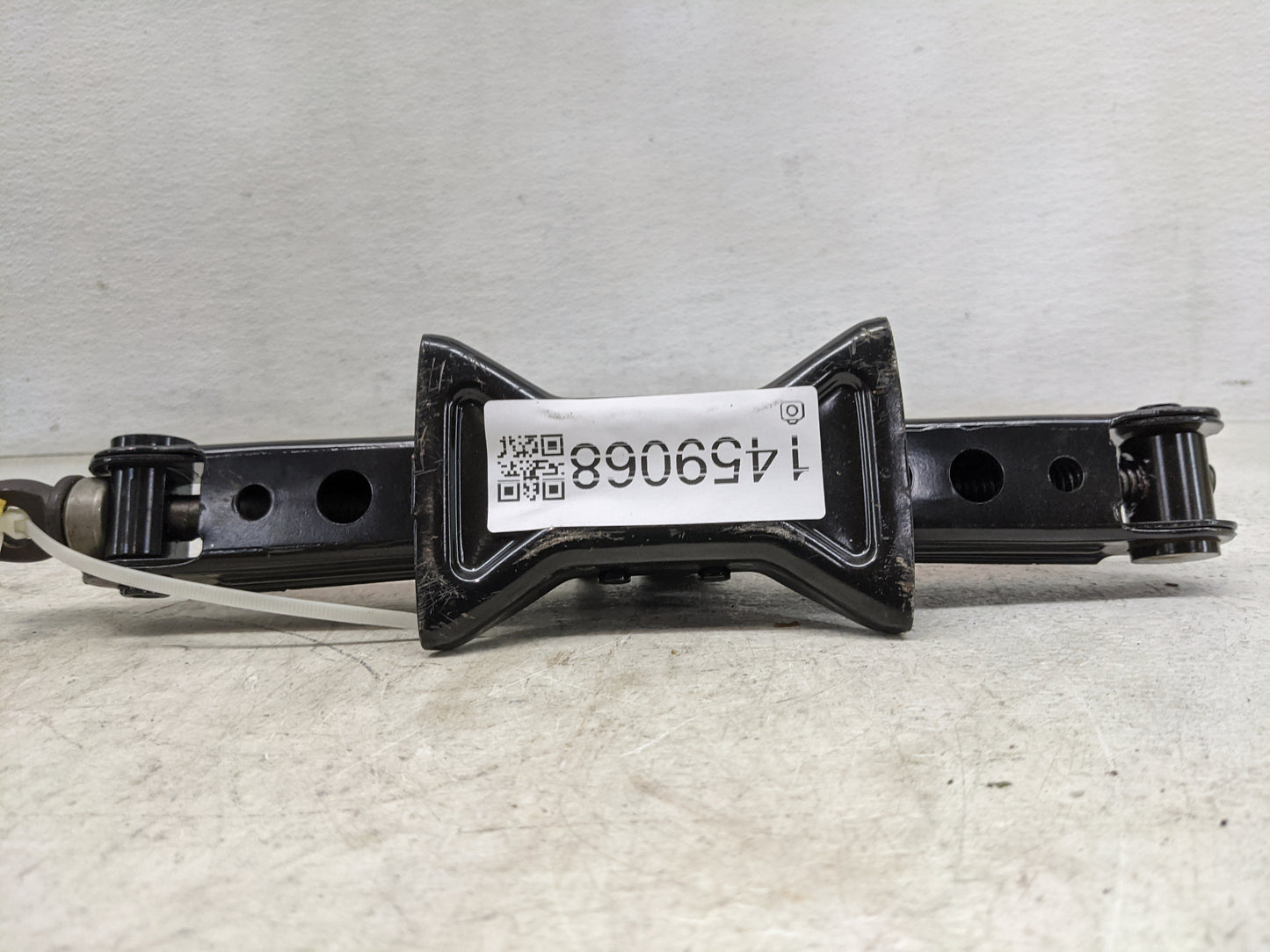 2019 Nissan Sentra Spare Scissor Car Jack Black - Oemusedautoparts1.com