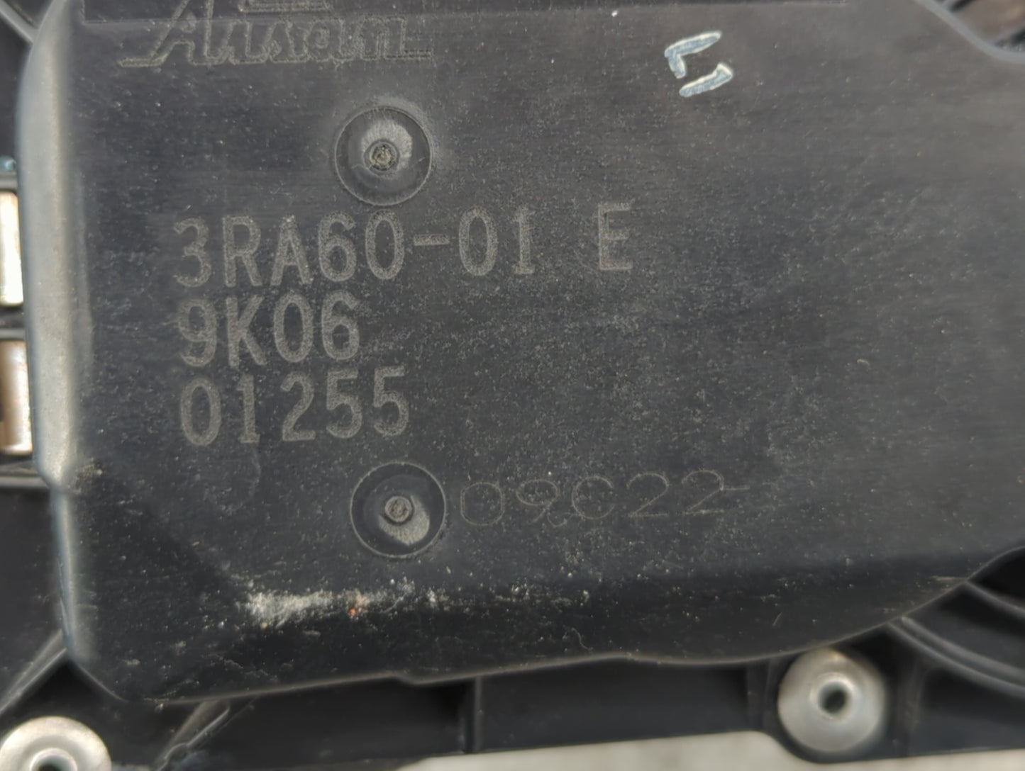 2013-2019 Nissan Sentra Throttle Body P/N:3RA60-01 E Fits Fits 2013 2014 2015 2016 2017 2018 2019 OEM Used Auto Parts - Oemu