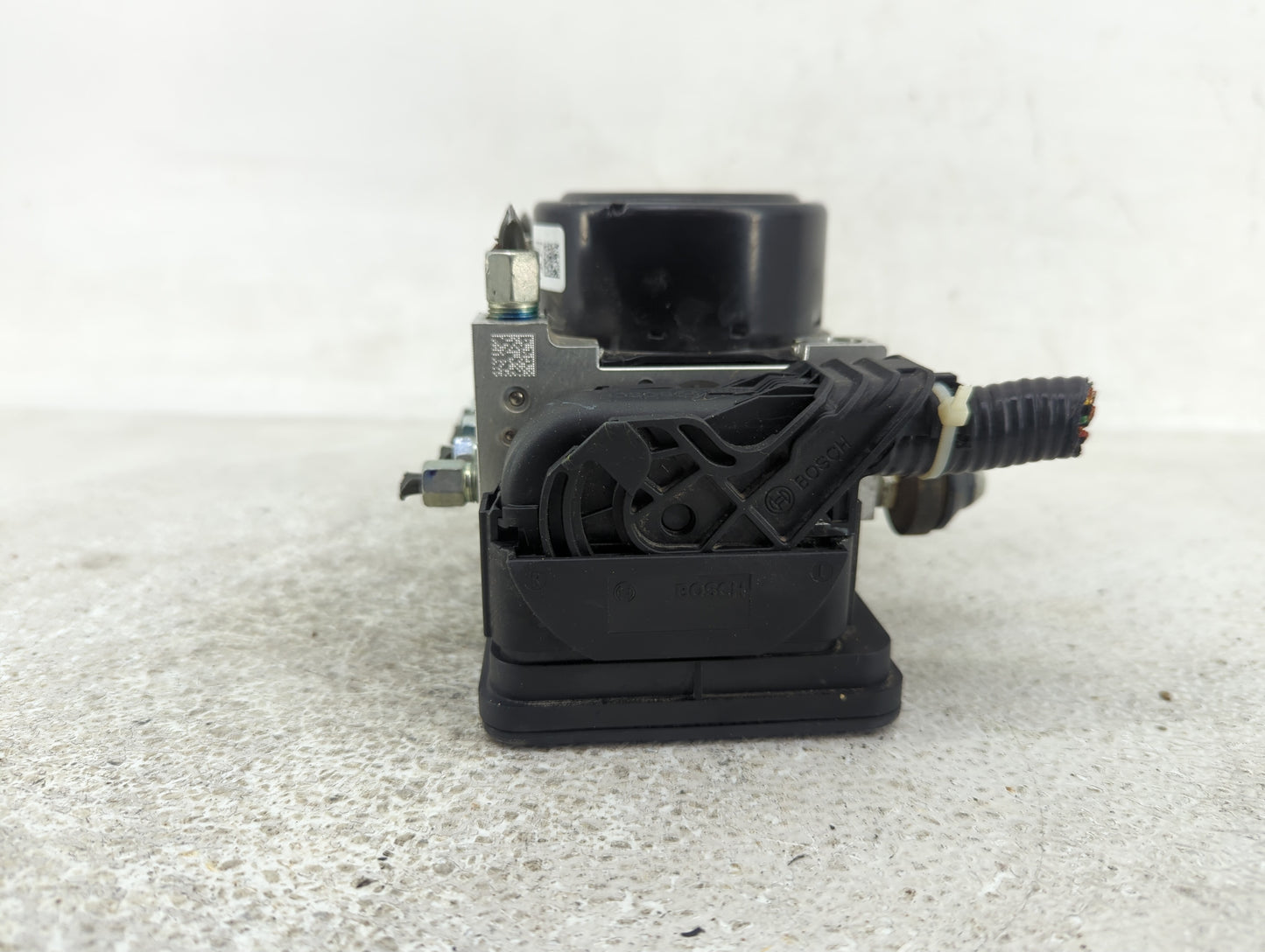 2014-2019 Nissan Versa ABS Pump Control Module Replacement P/N:47660 3WC0B Fits Fits 2014 2015 2016 2017 2018 2019 OEM Used